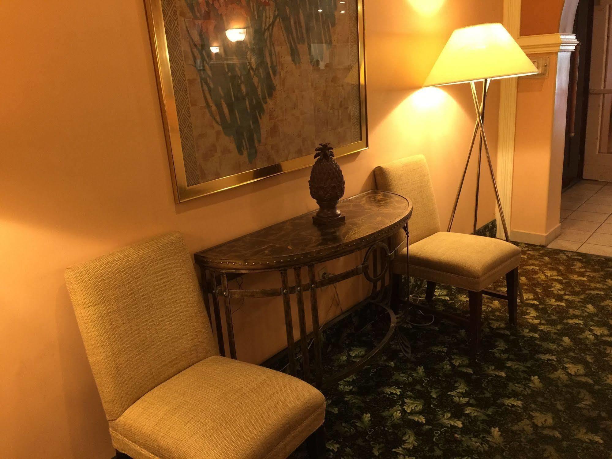Hotel Sawgrass & Conference Center