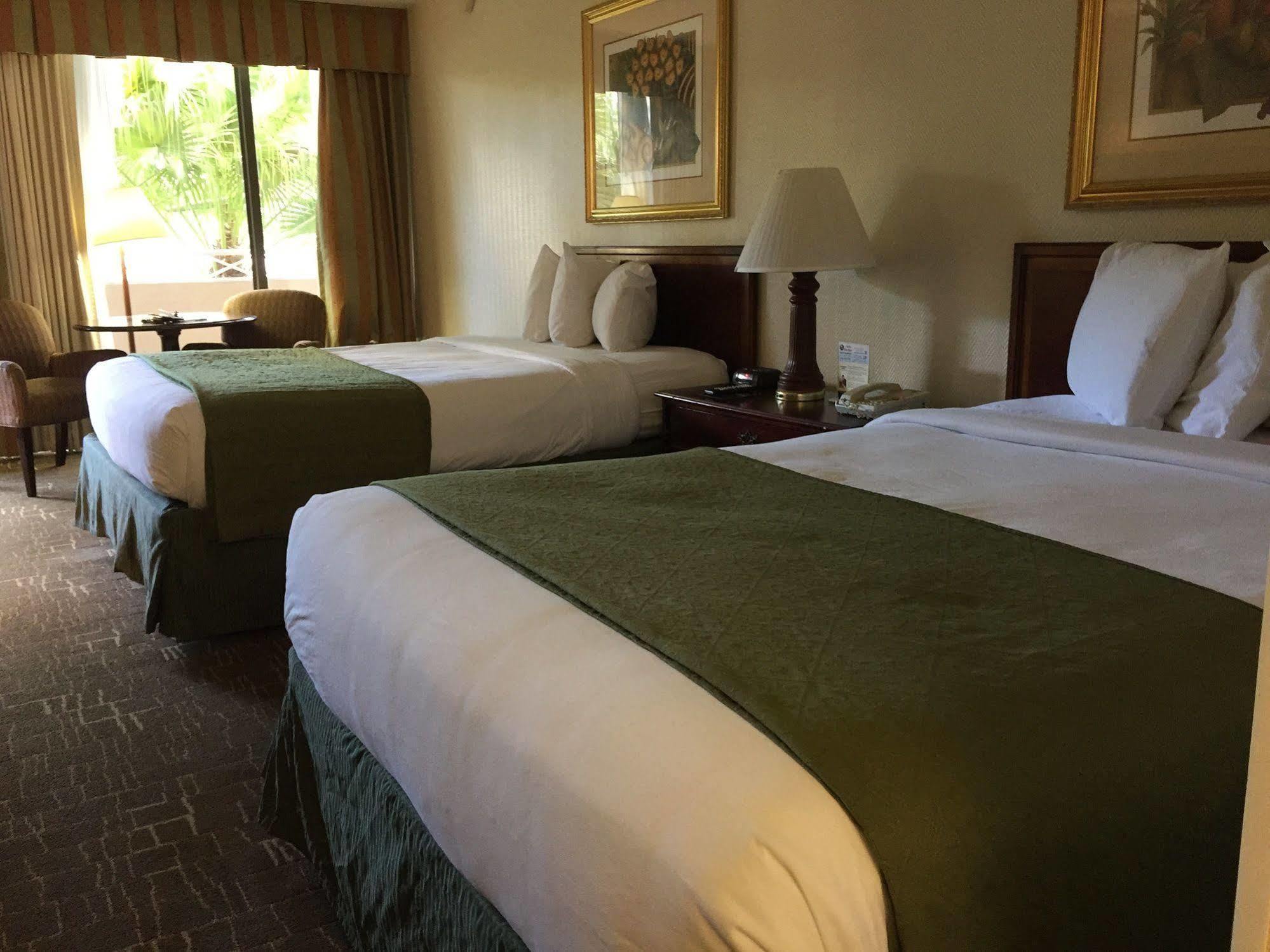 Hotel Sawgrass & Conference Center