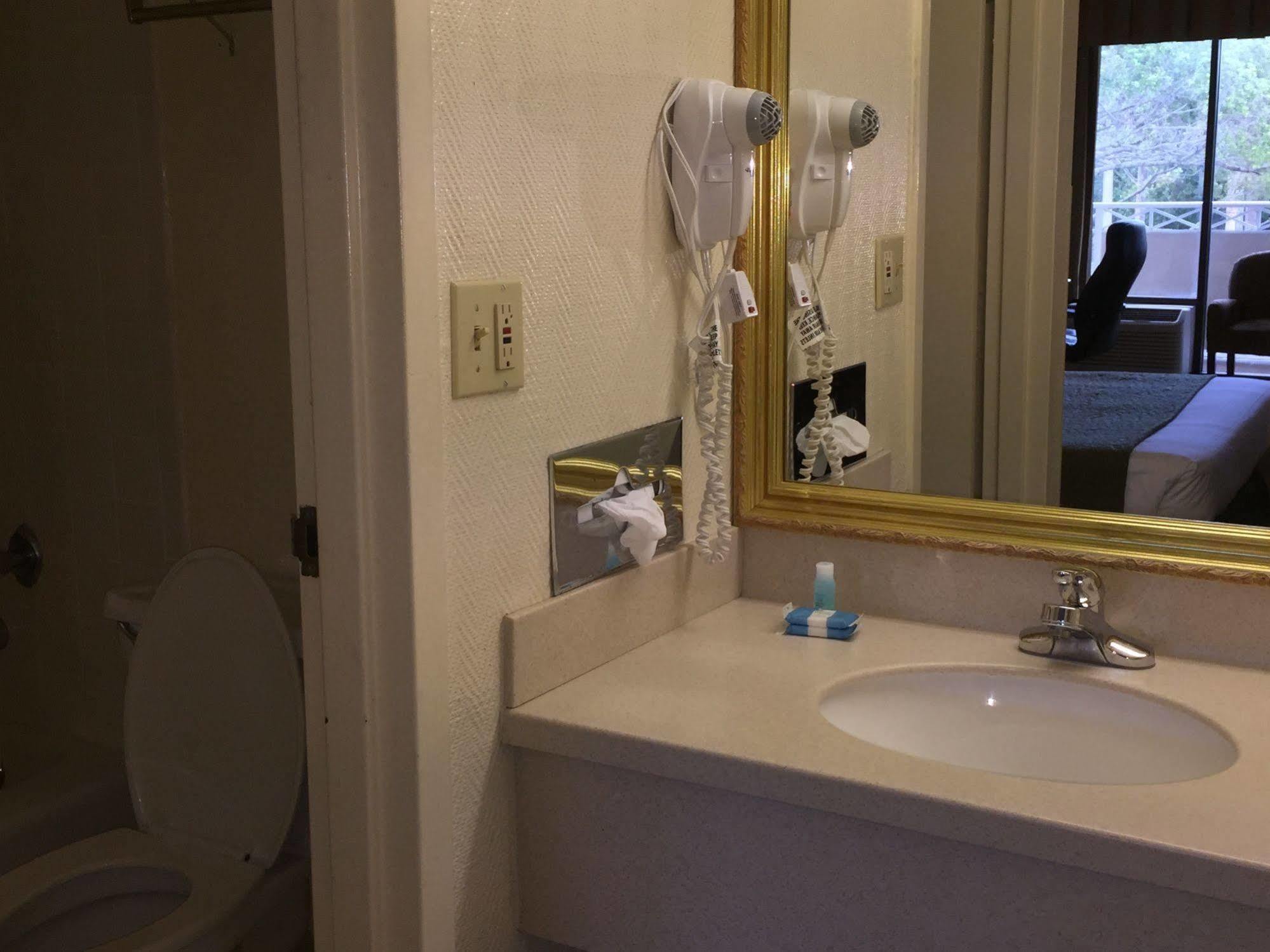 Sawgrass & Conference Center Hotel