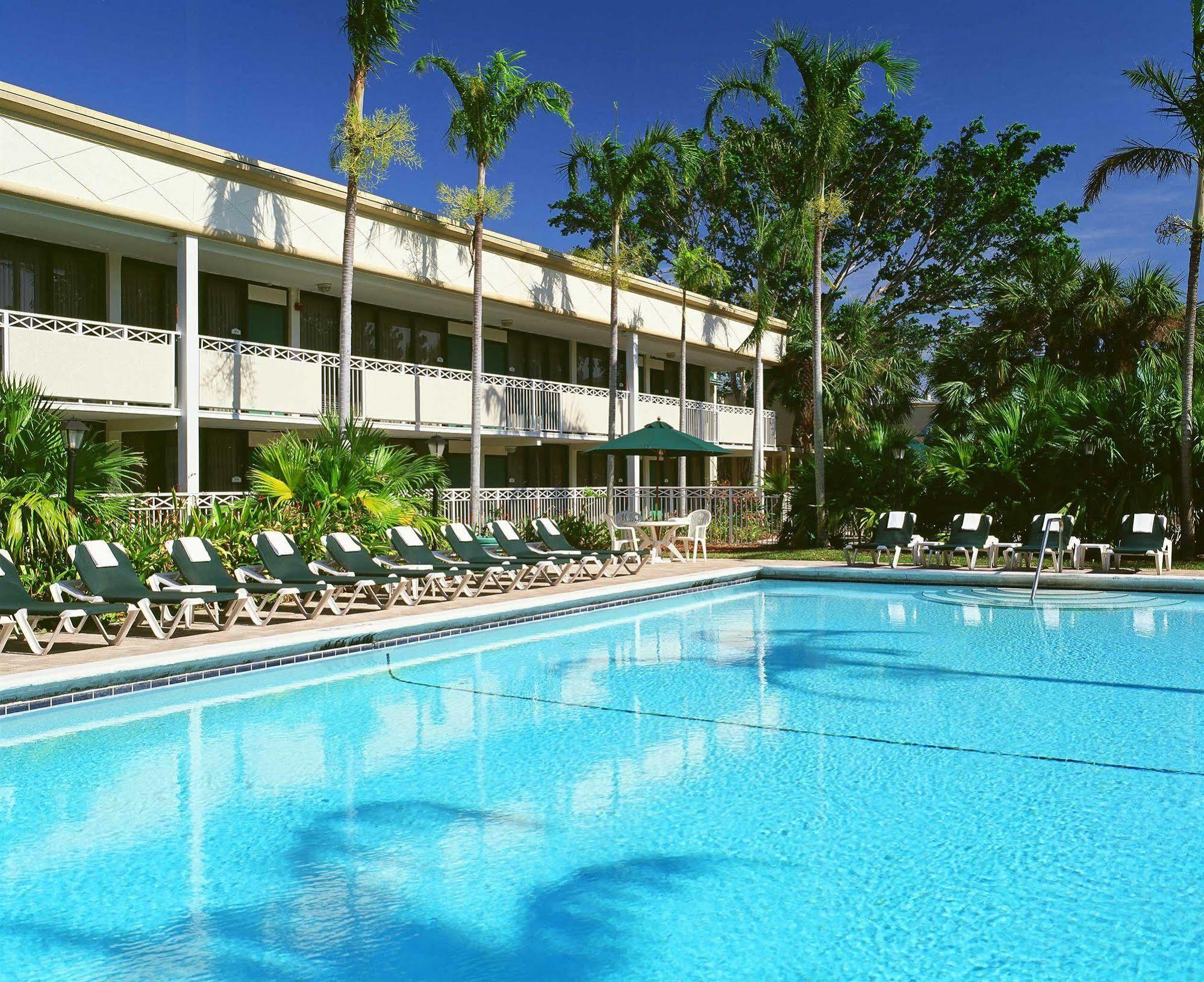 Hotel Sawgrass & Conference Center