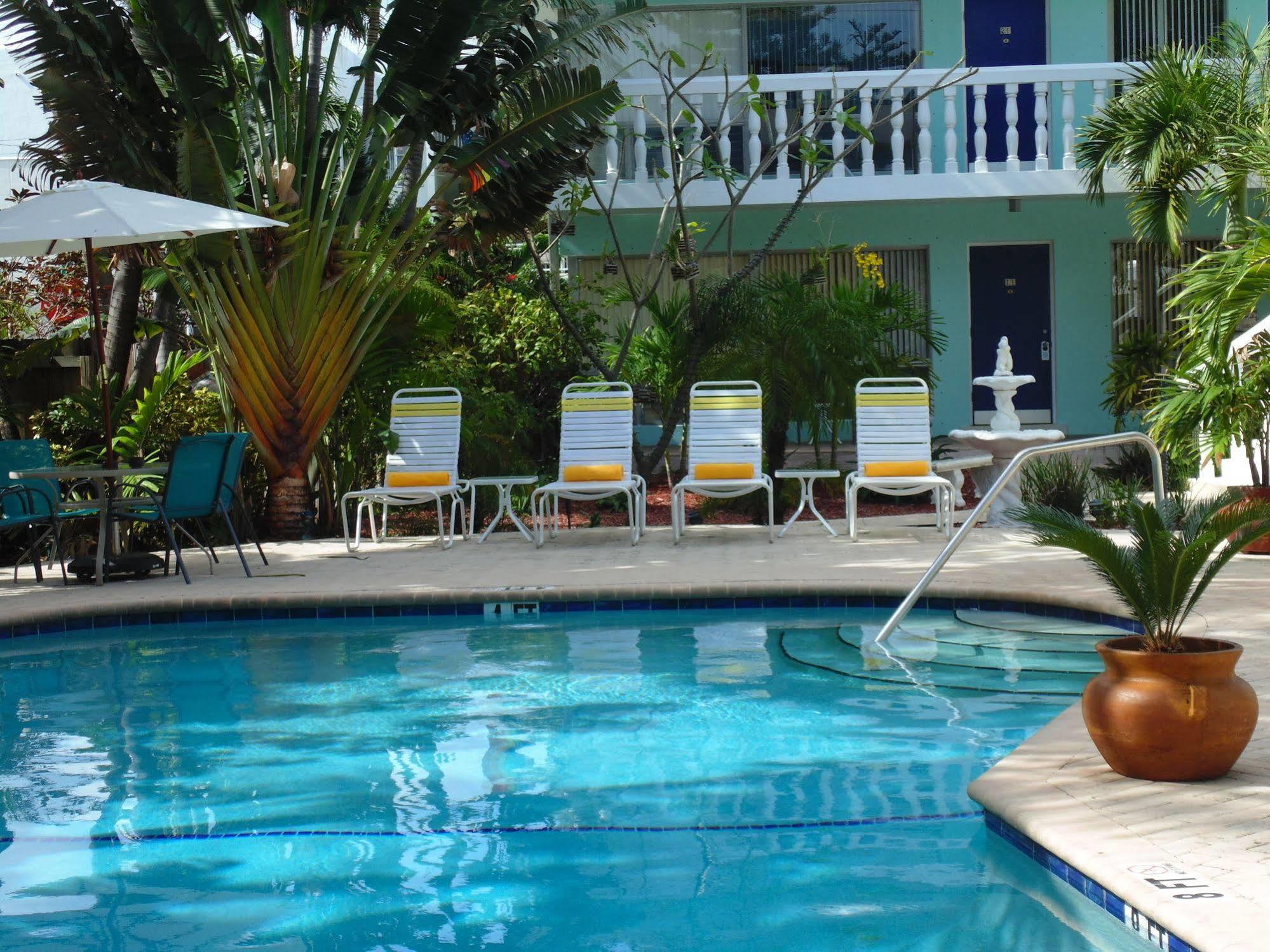 Cheston House - Clothing Optional Male Fort Lauderdale