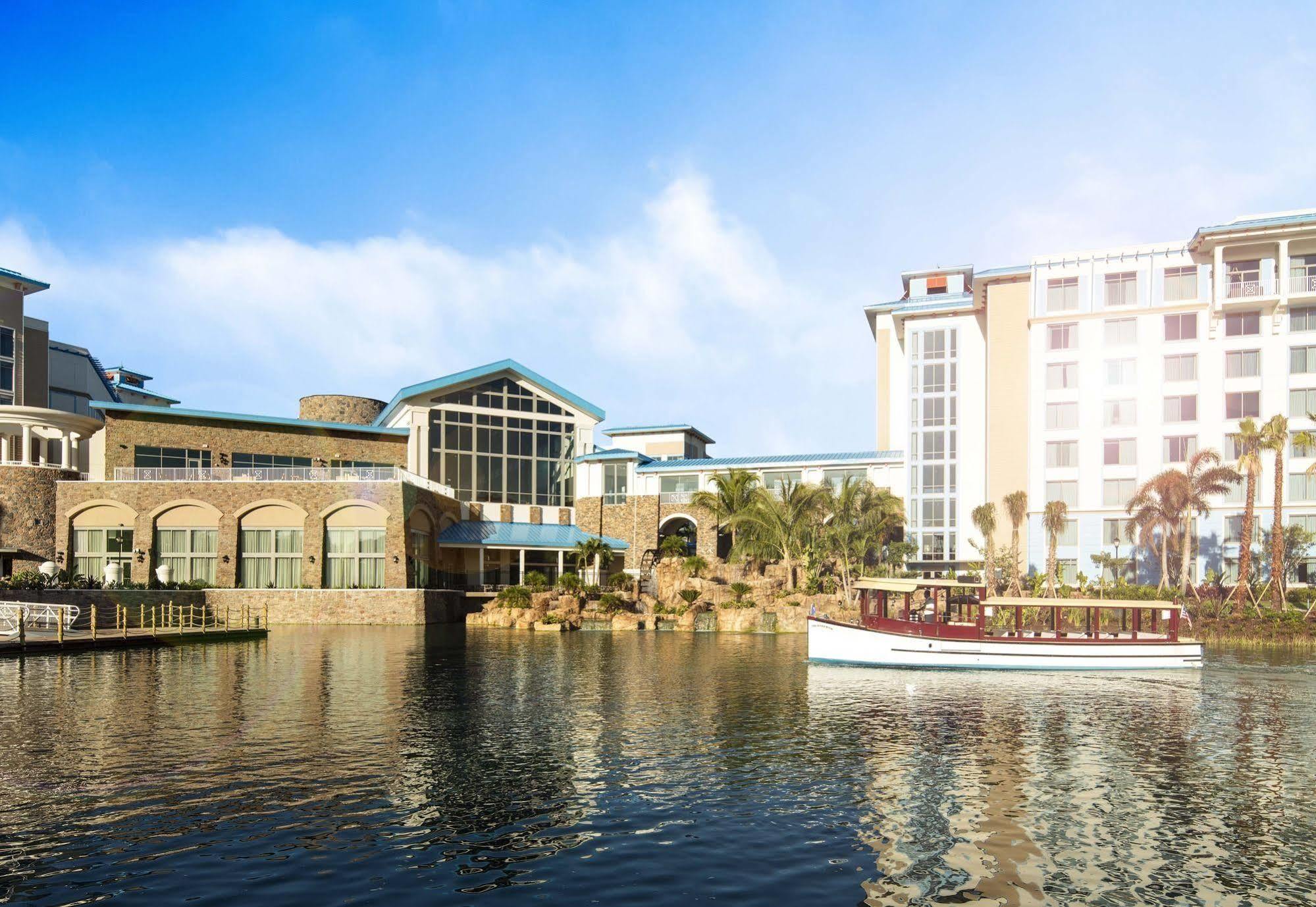 Universal's Loews Sapphire Falls Resort Orlando