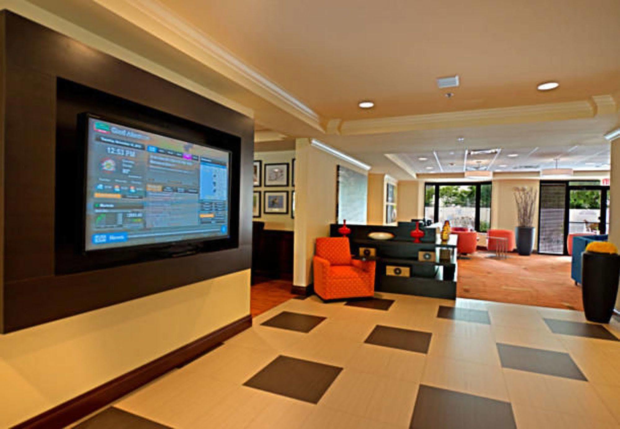 Courtyard By Marriott - Naples