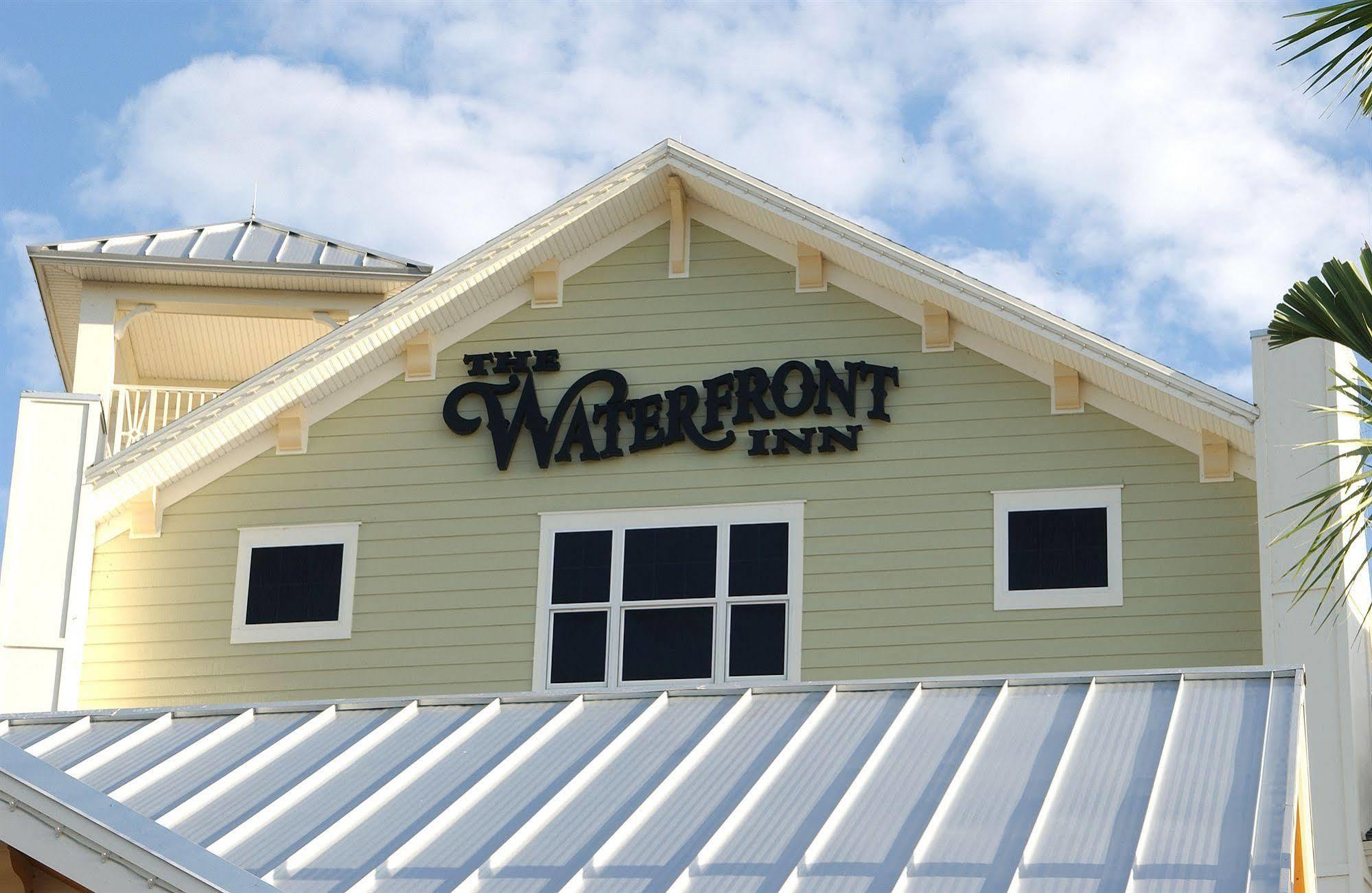 The Waterfront 3* The Villages
