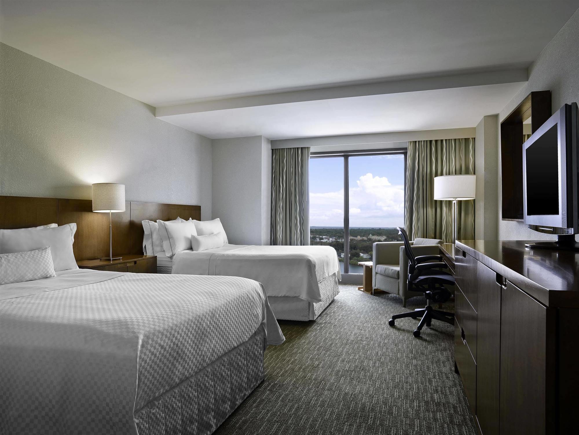 Hotel The Westin Waterside 4*
