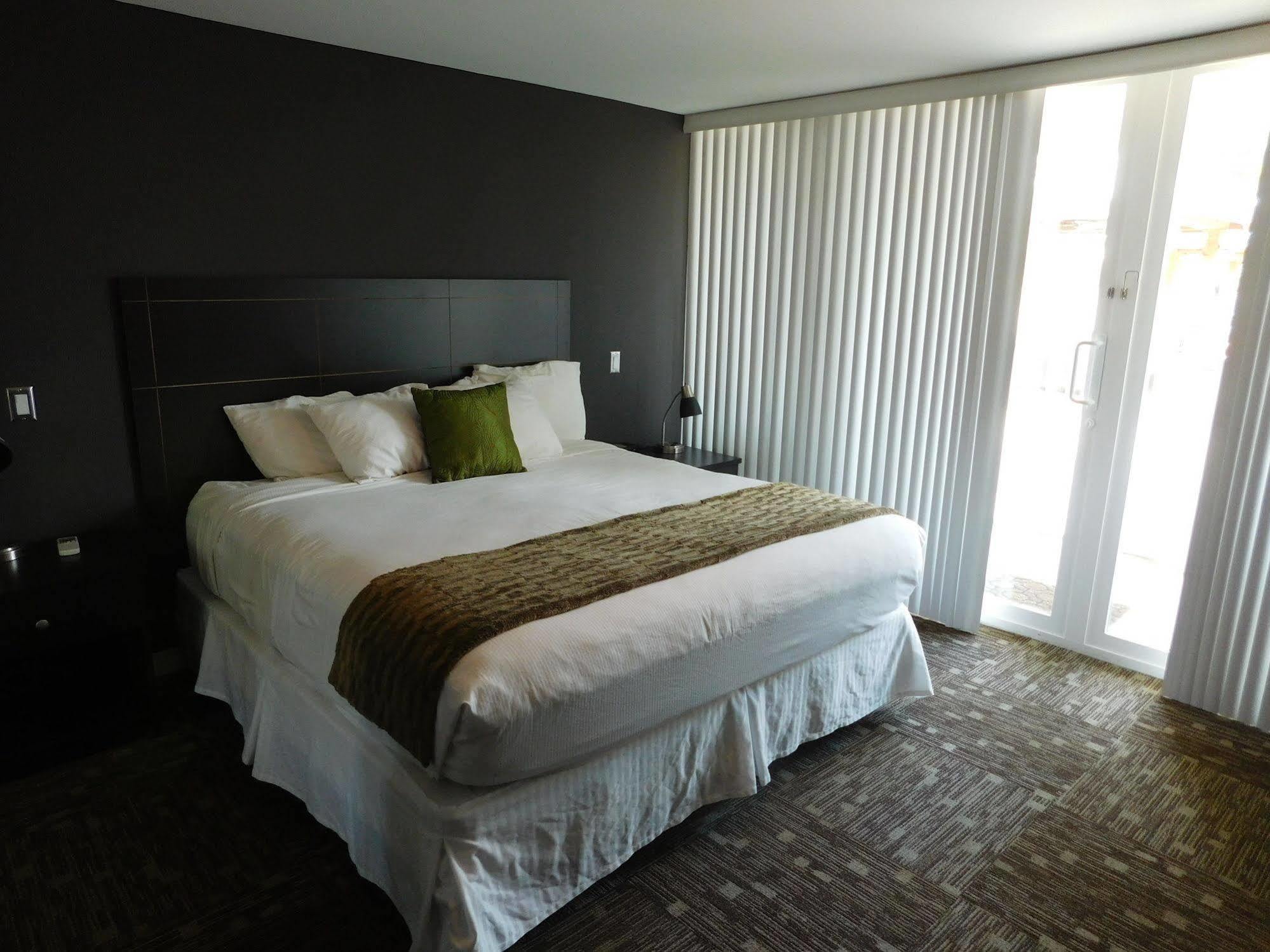 Bentley's Boutique Hotel; Western Premier Collection Hotel Osprey