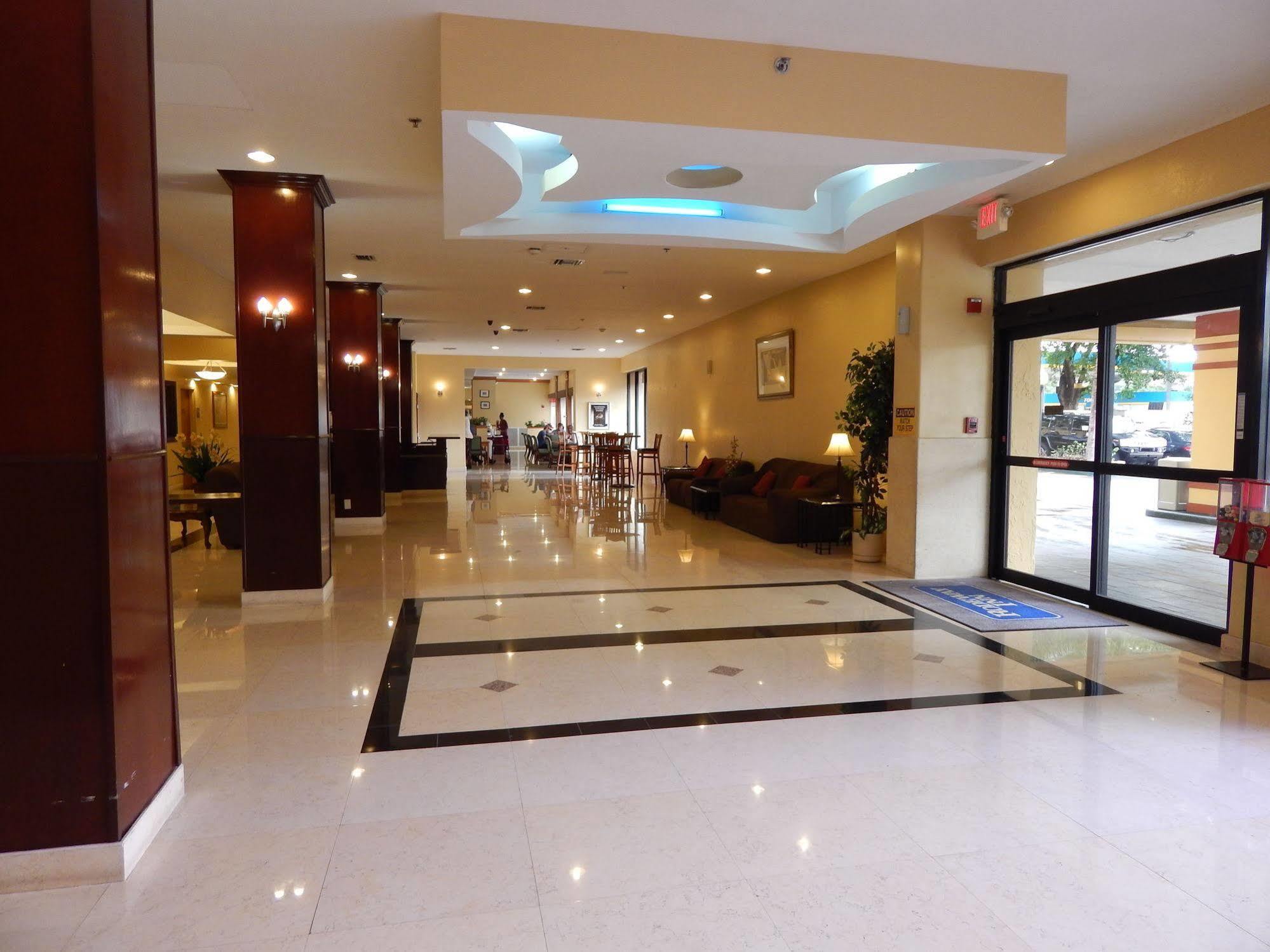 North Miami Gardens & (adults Only) Hotel 2*