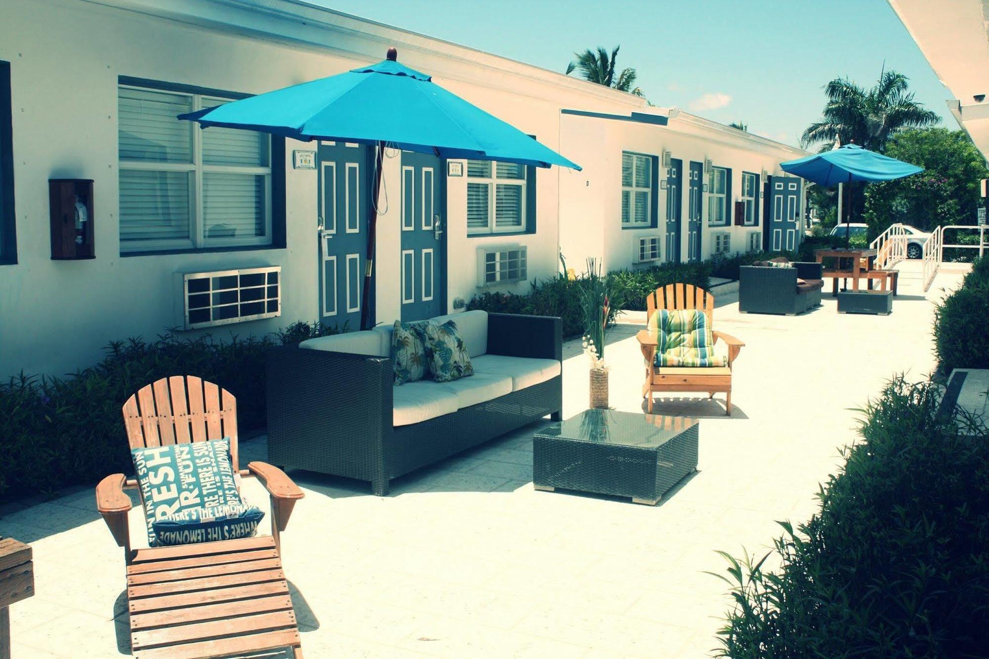 And Hotel 3*