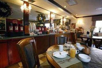 Ramada By Wyndham Orlando South 3*