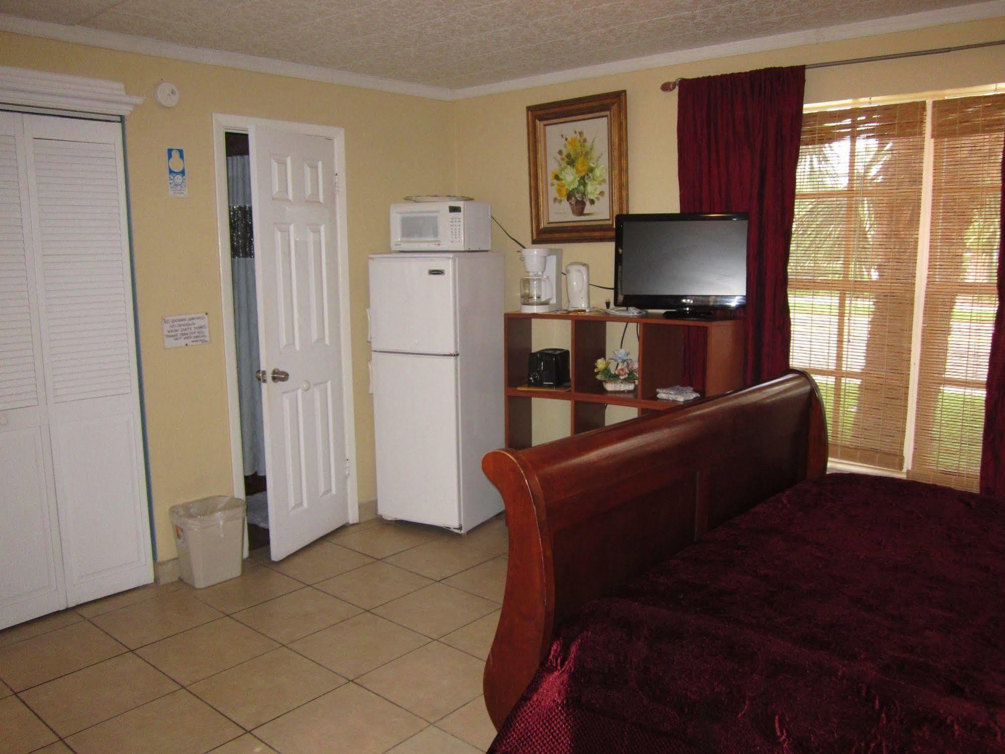 Ivory Sands Beach Suites Motel