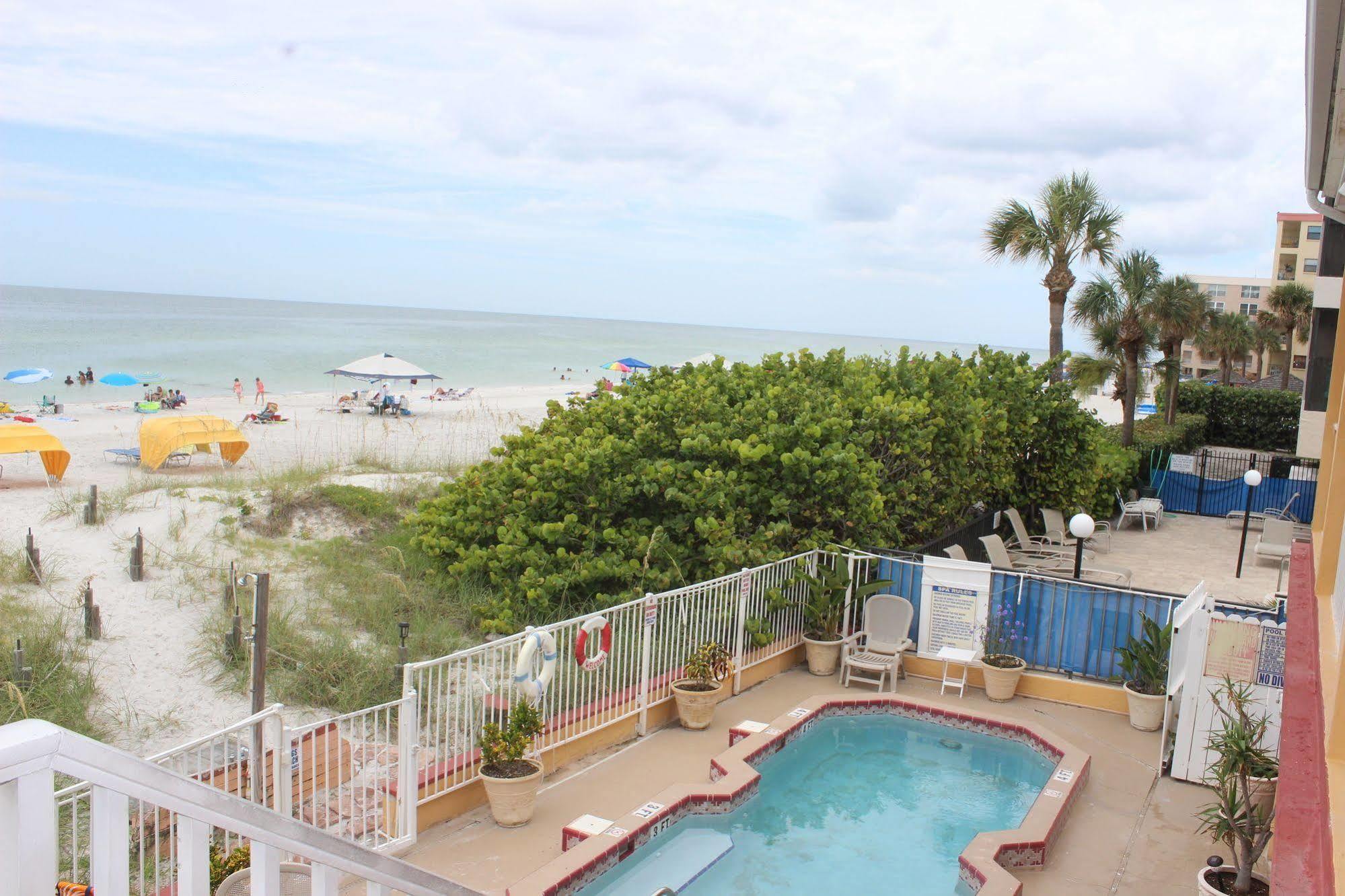 Aparthotel Schooner St. Pete Beach