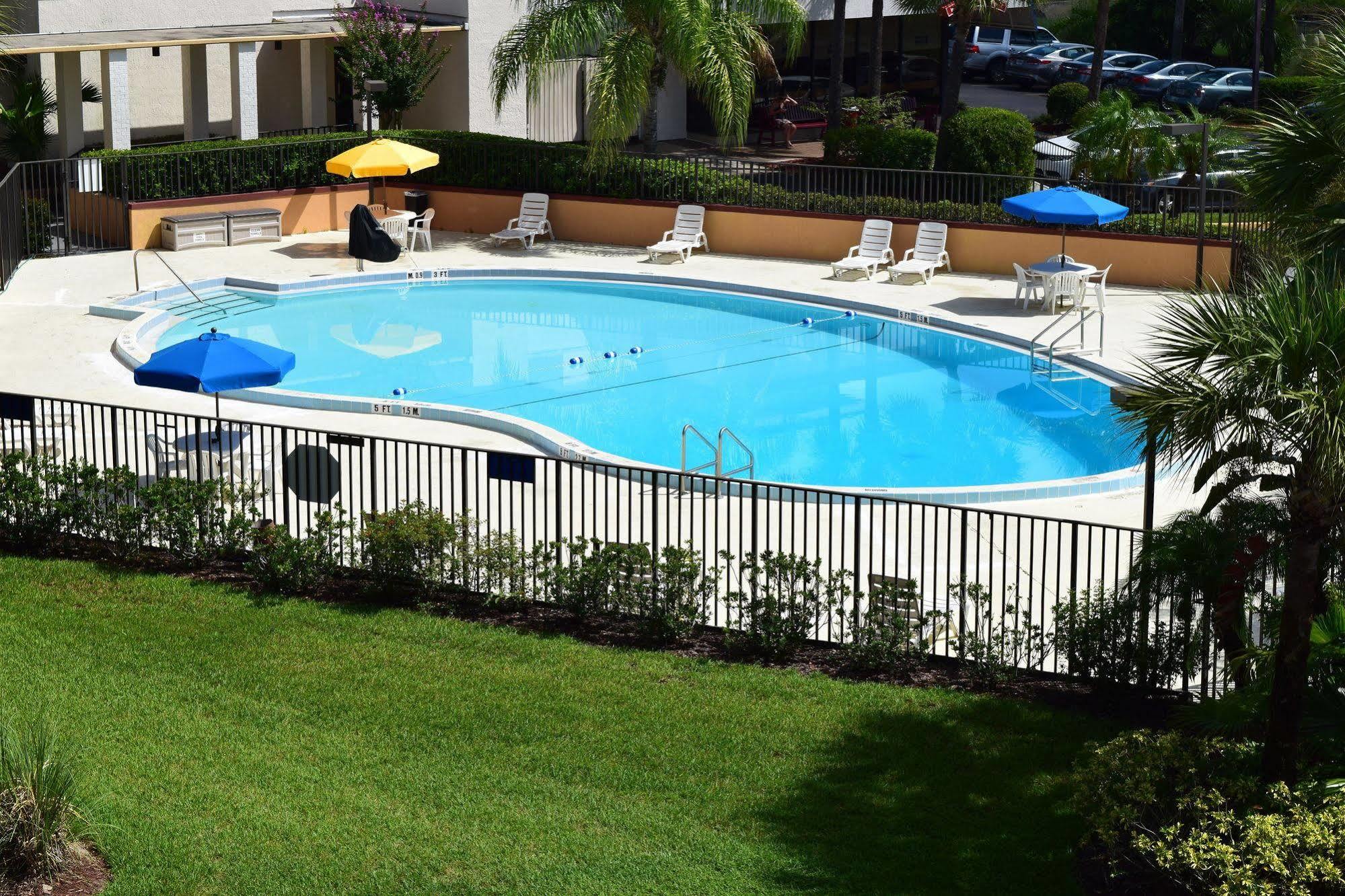 Hotel Days By Wyndham Orlando Conv. Center/international Dr 2*