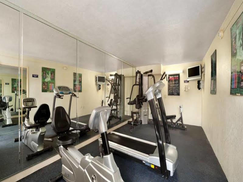 Hotel Days By Wyndham Orlando Conv. Center/international Dr 2*