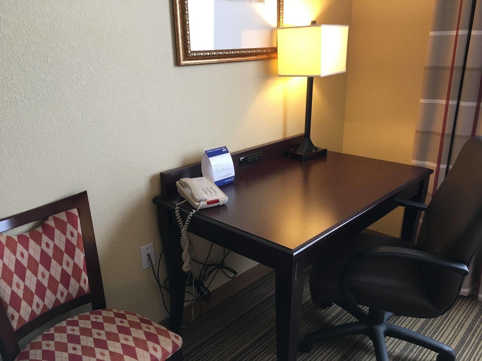 Country & By Radisson, Bradenton-lakewood-ranch, Fl 3*