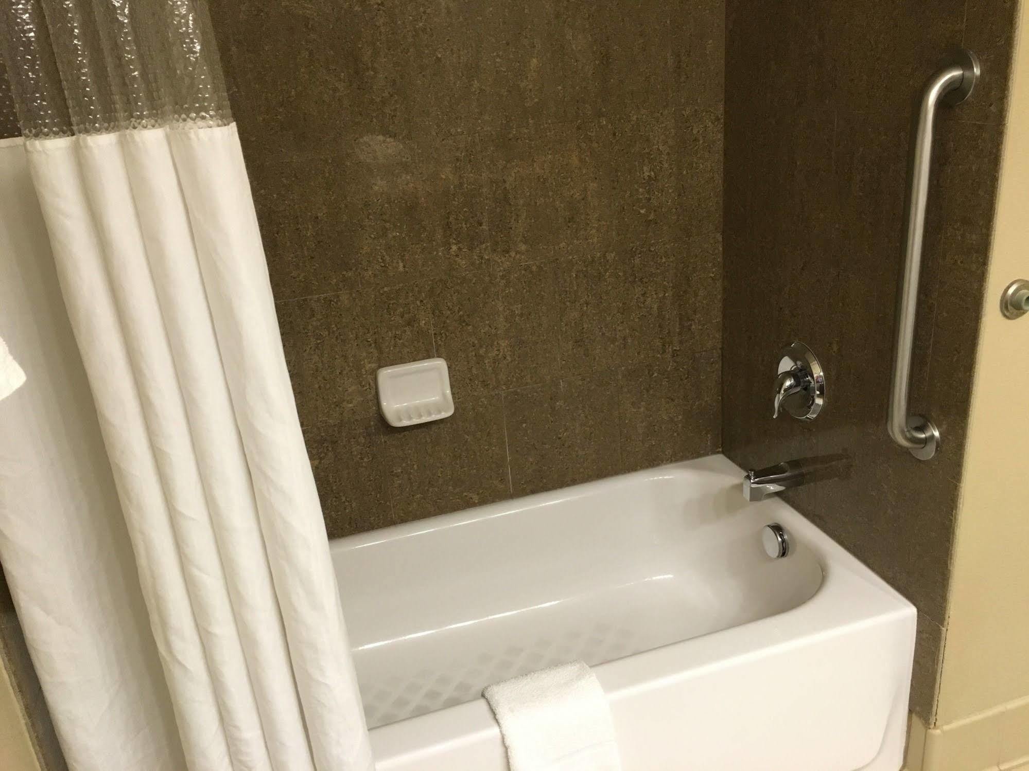Country & By Radisson, Bradenton-lakewood-ranch, Fl 3*