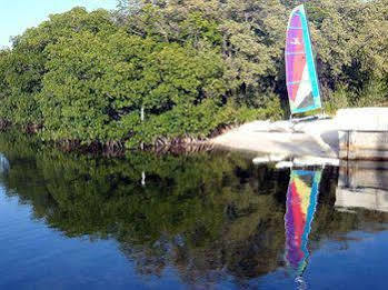Islander Bayside & Boatslips