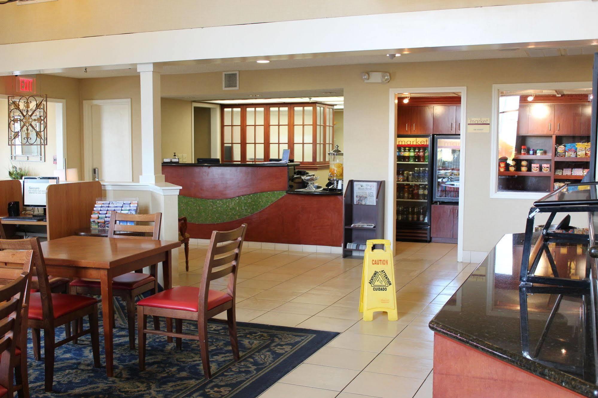 Hotel & Miami Airport West Doral