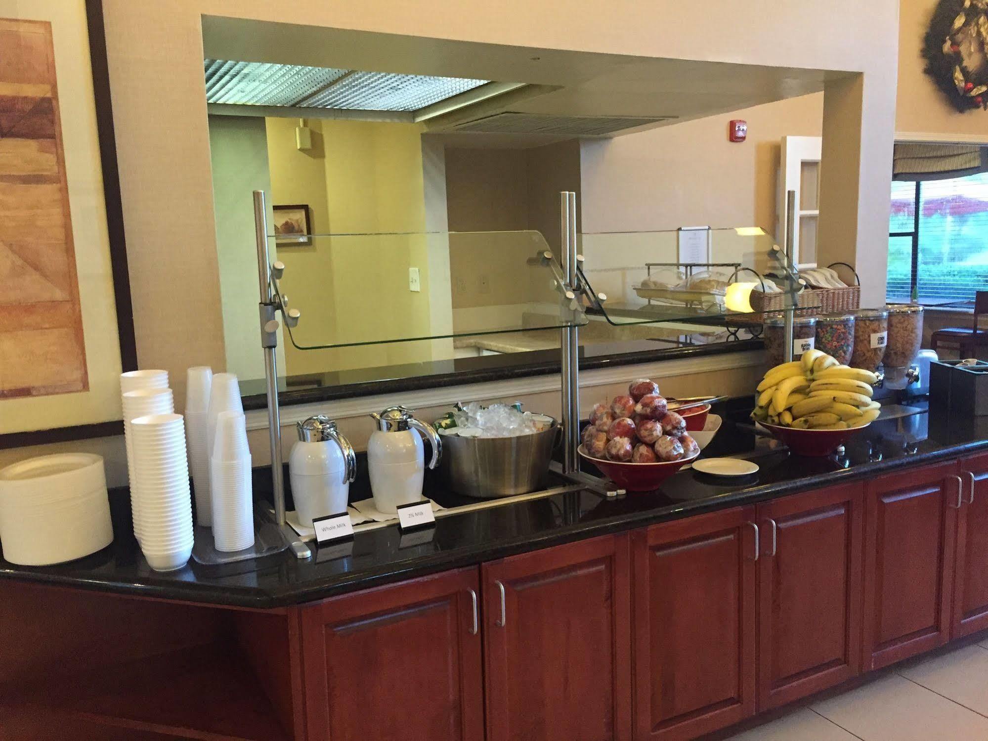 & Miami Airport West 3* Doral
