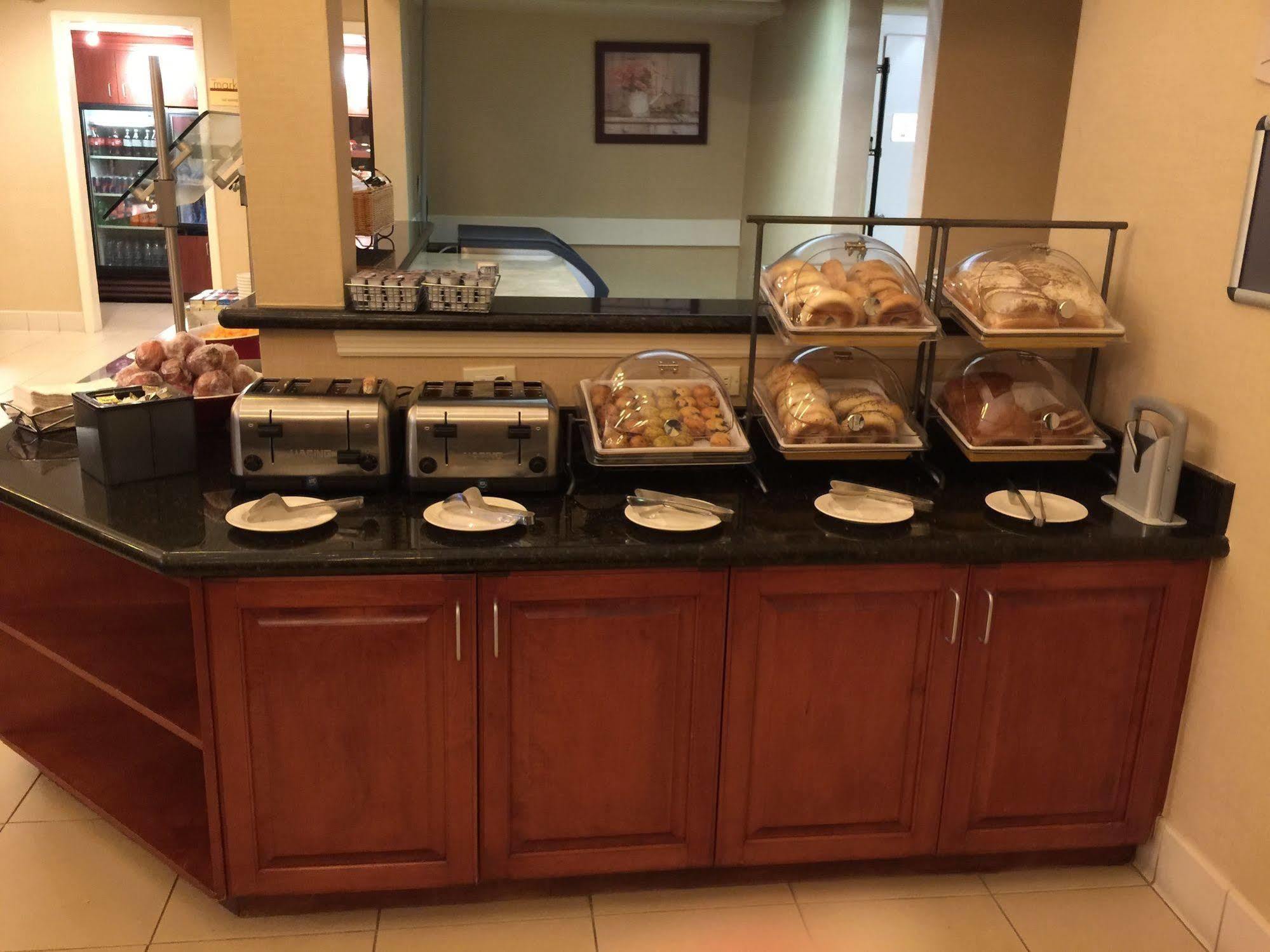 & Miami Airport West 3* Doral