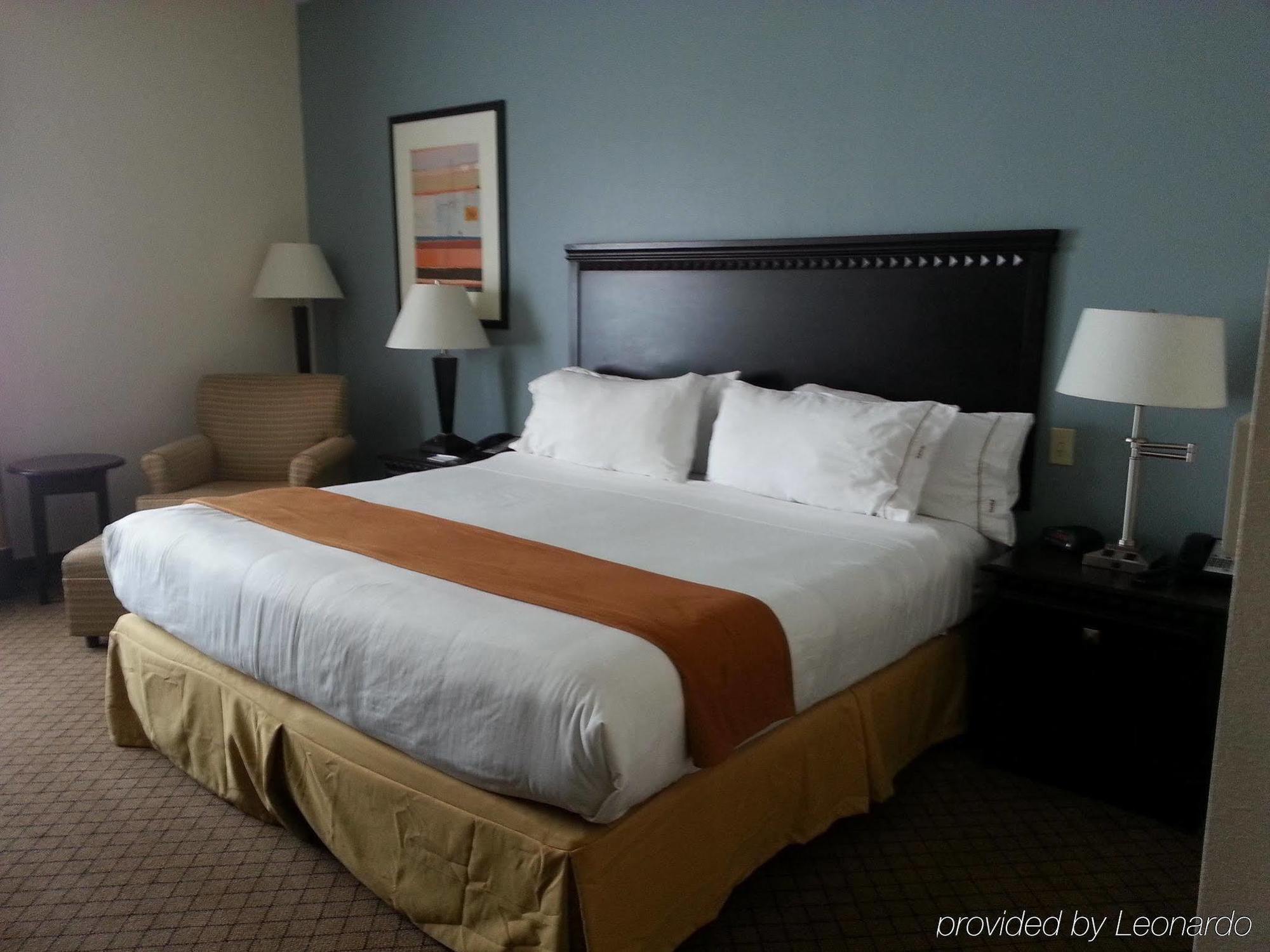 Express By Ihg Hotel