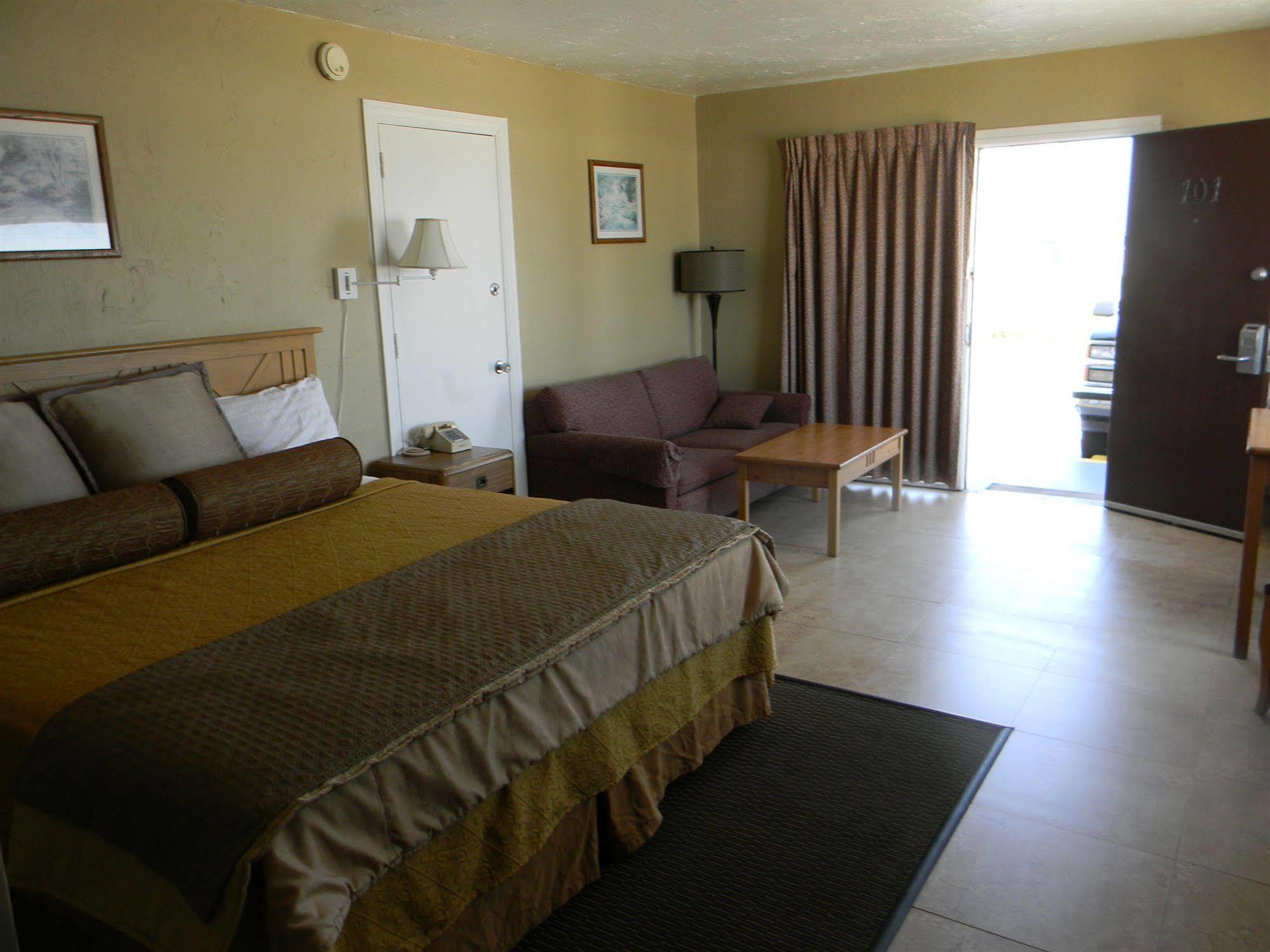 Topaz - Flagler Hotel
