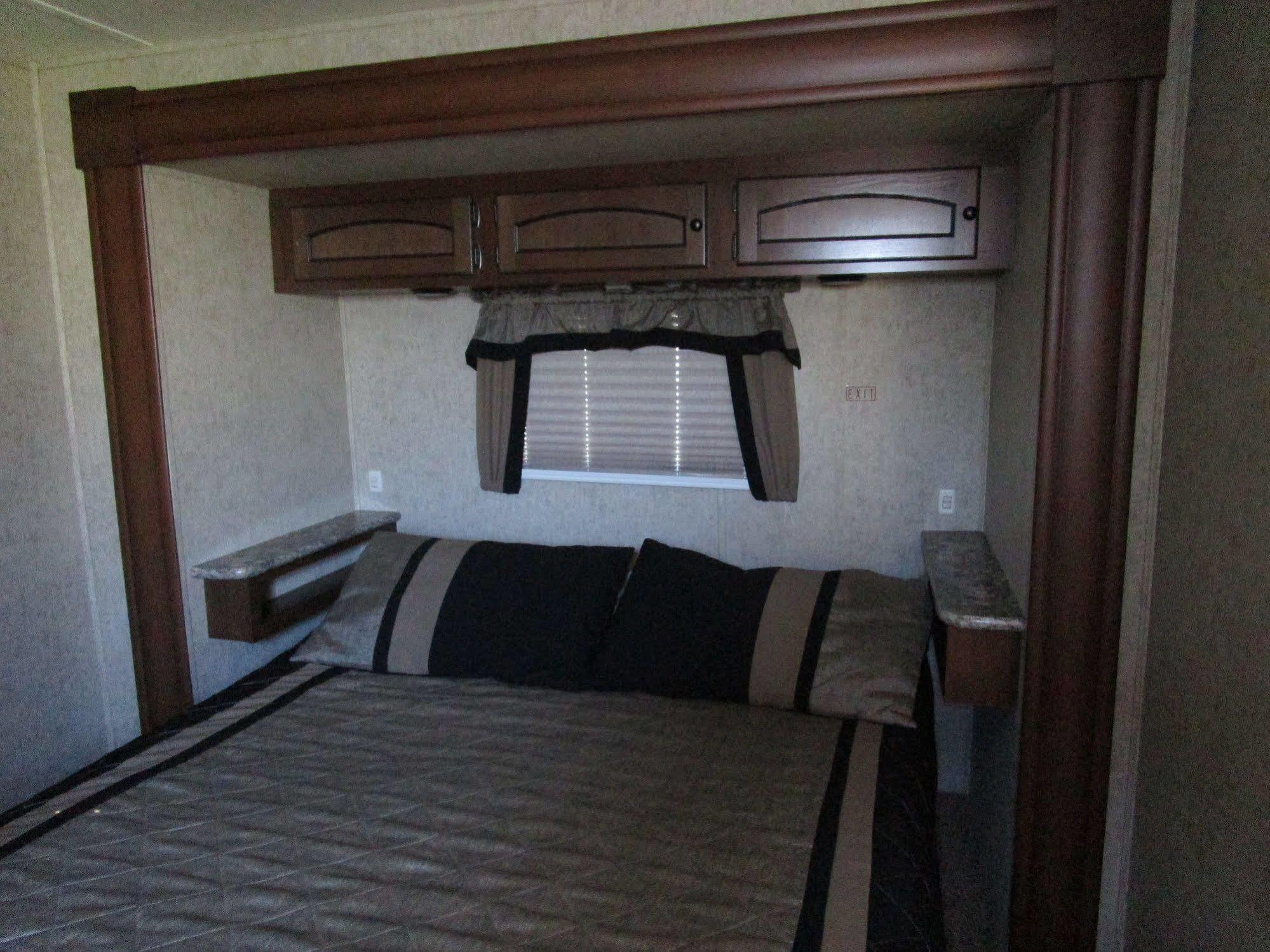 Fiesta Key Rv Premium 1 2* Layton