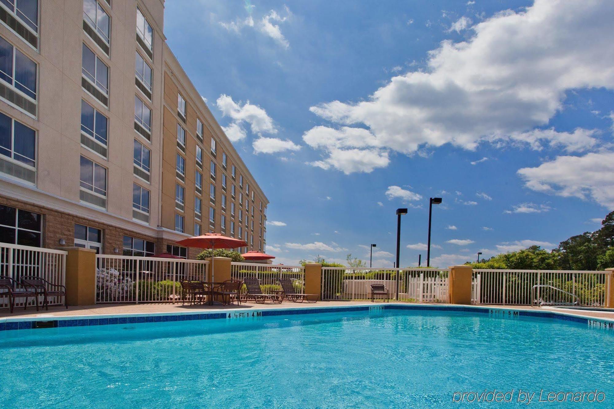 Hotel & Conference Center North By Ihg