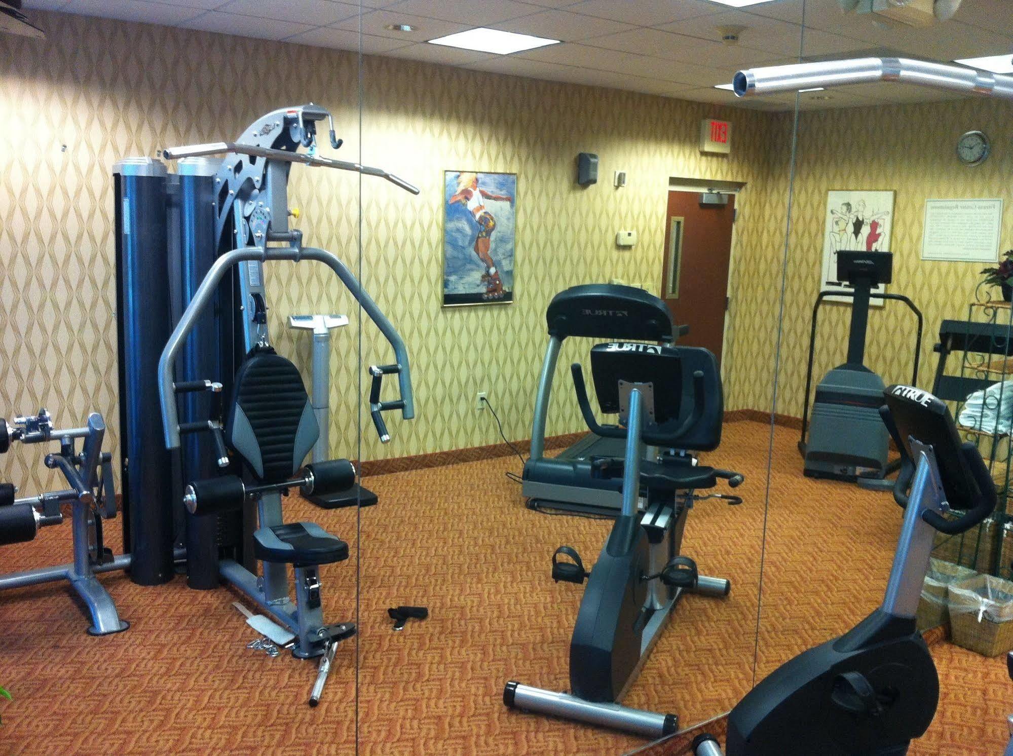 Hotel Ramada By Wyndham Airport- Free Airport Shuttle Orlando