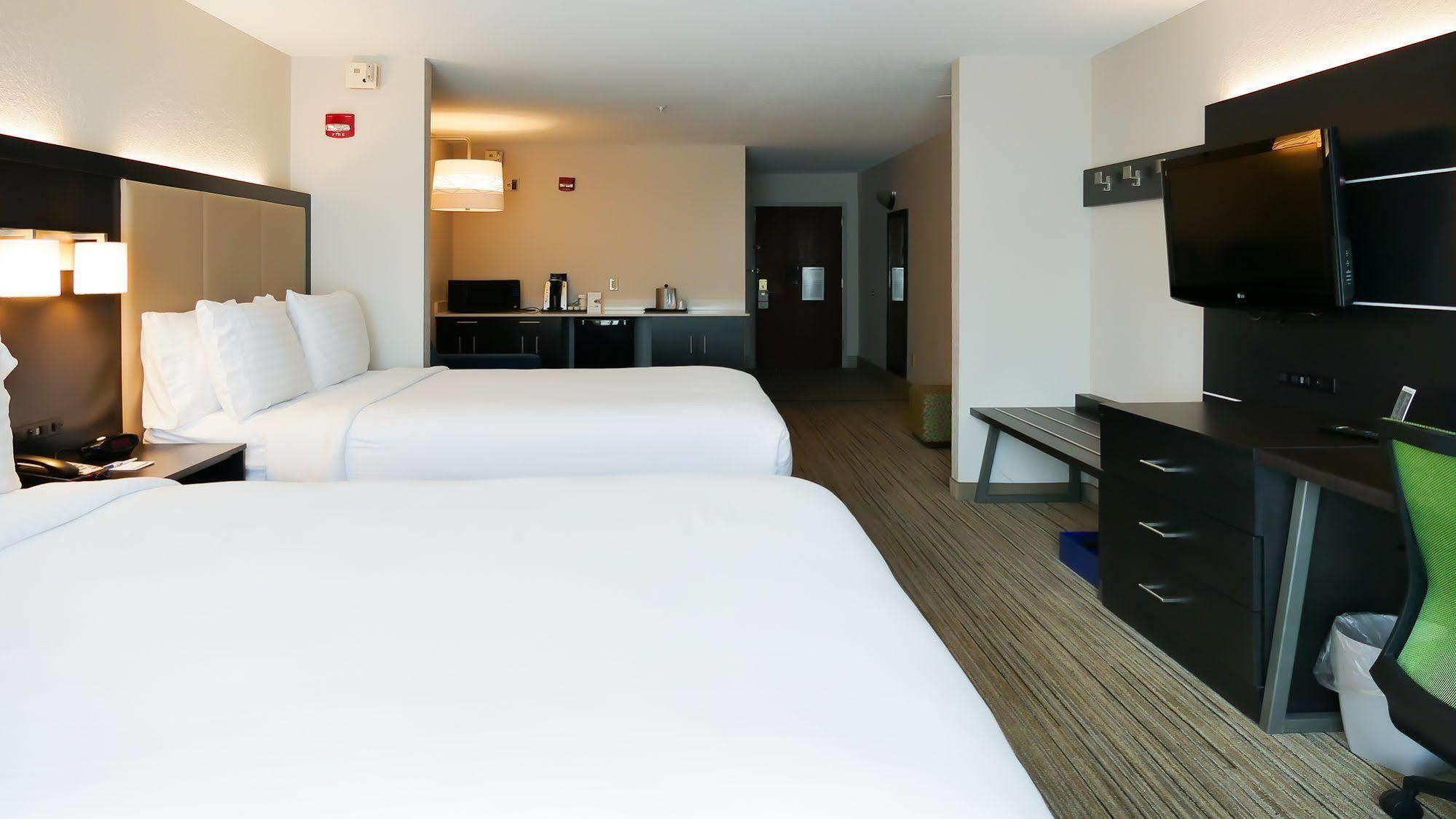Hotel Express North / I-275 By Ihg St. Petersburg