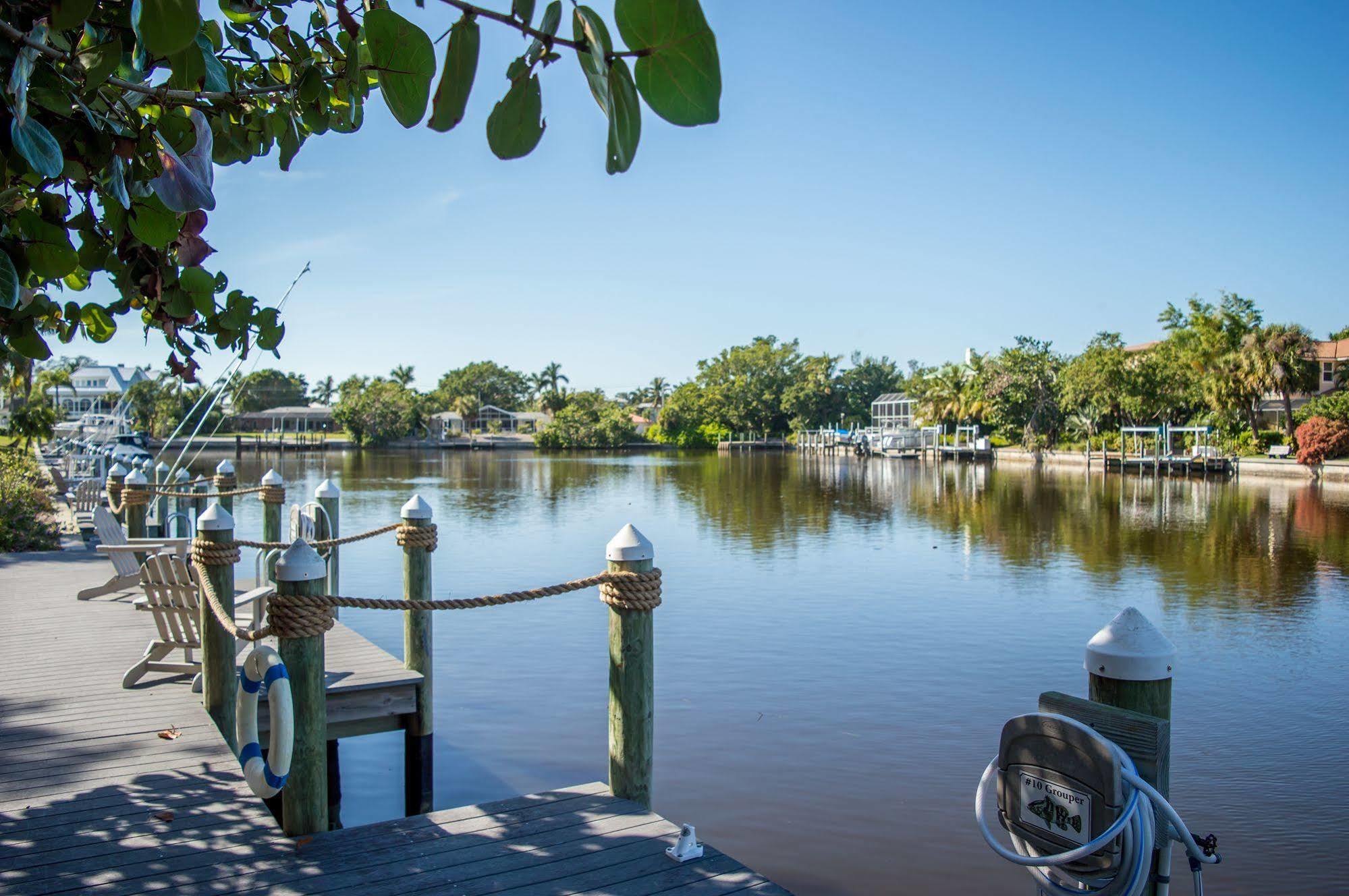 Moorings Resort 3*