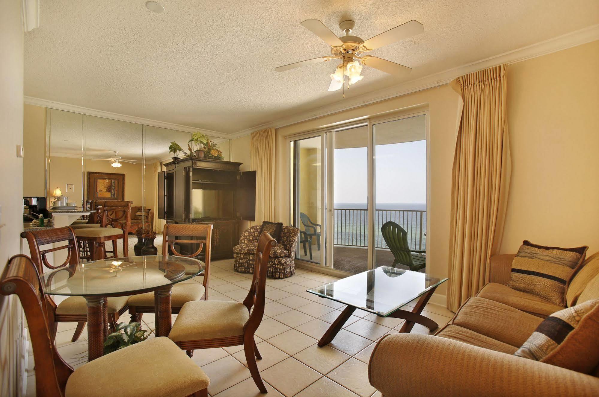 Apartment Twin Palms