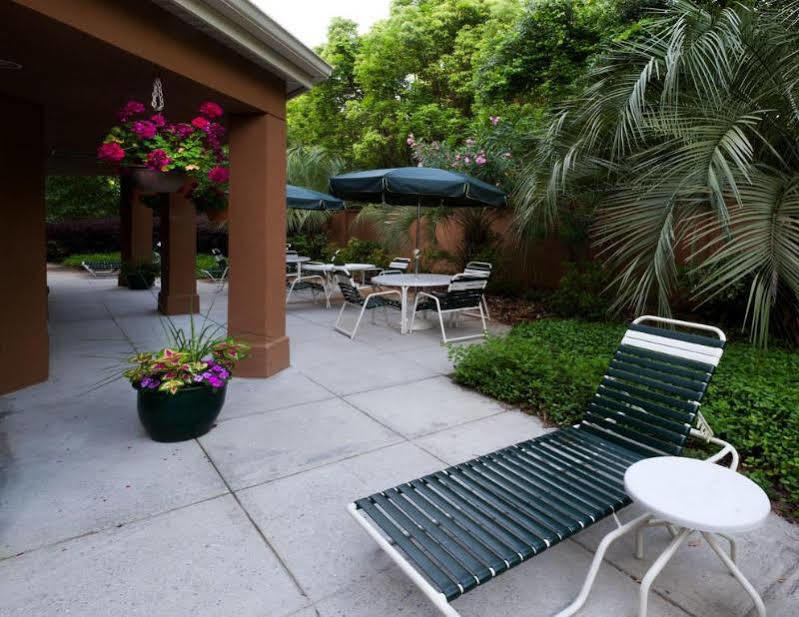 Courtyard By Marriott Pensacola