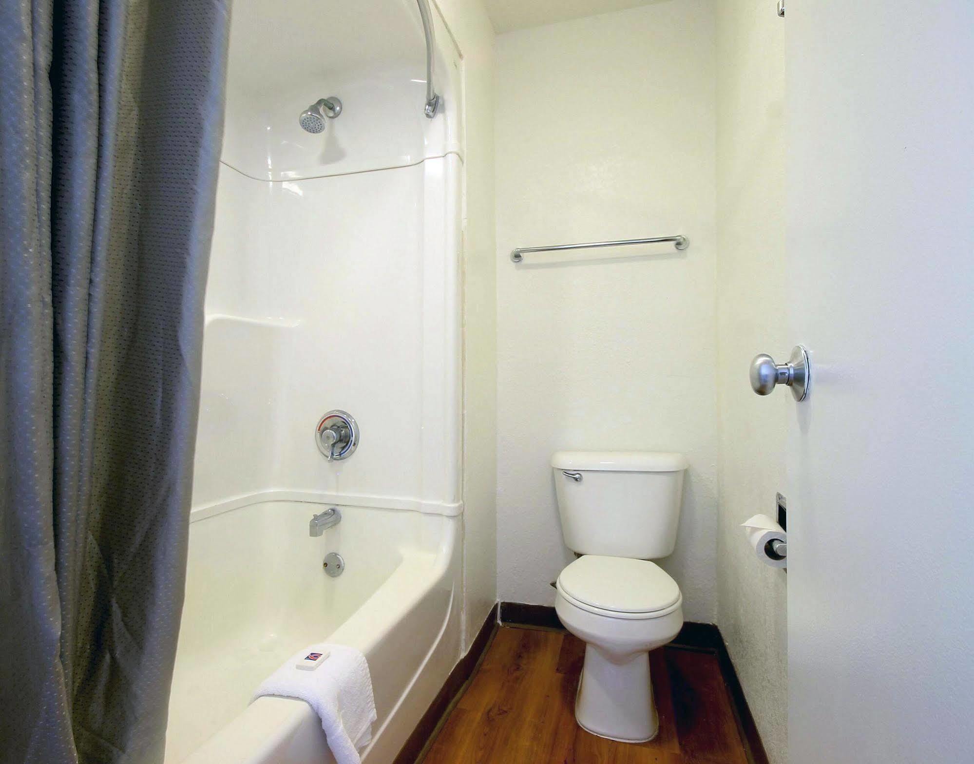 Hotel 6 Dania Dania Beach