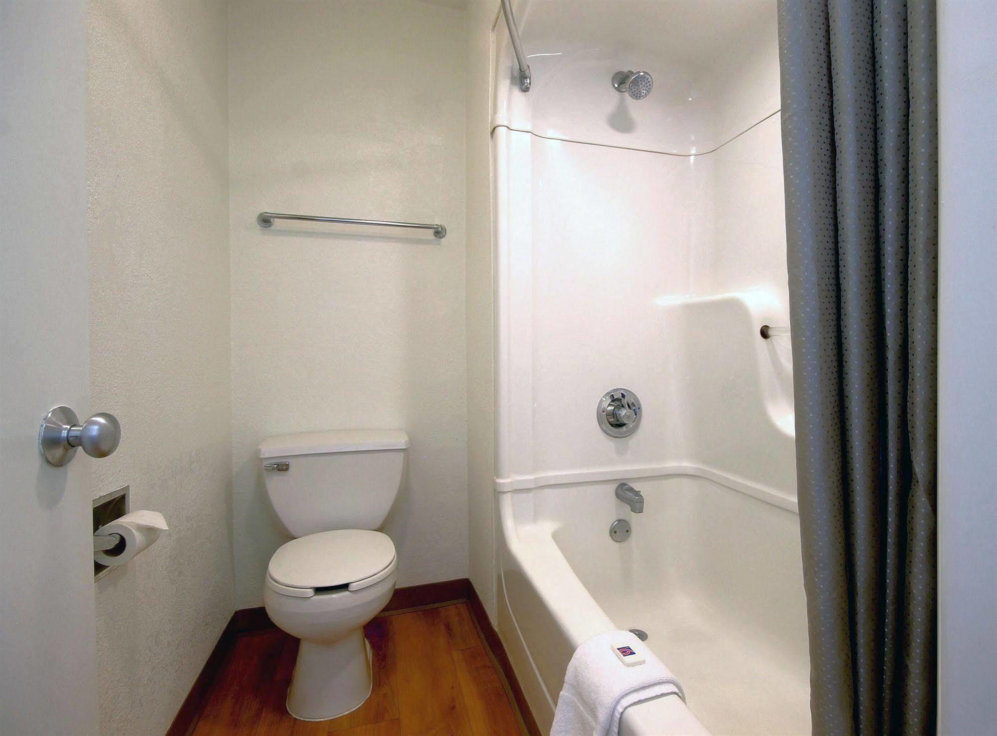 6 Dania Hotel Dania Beach