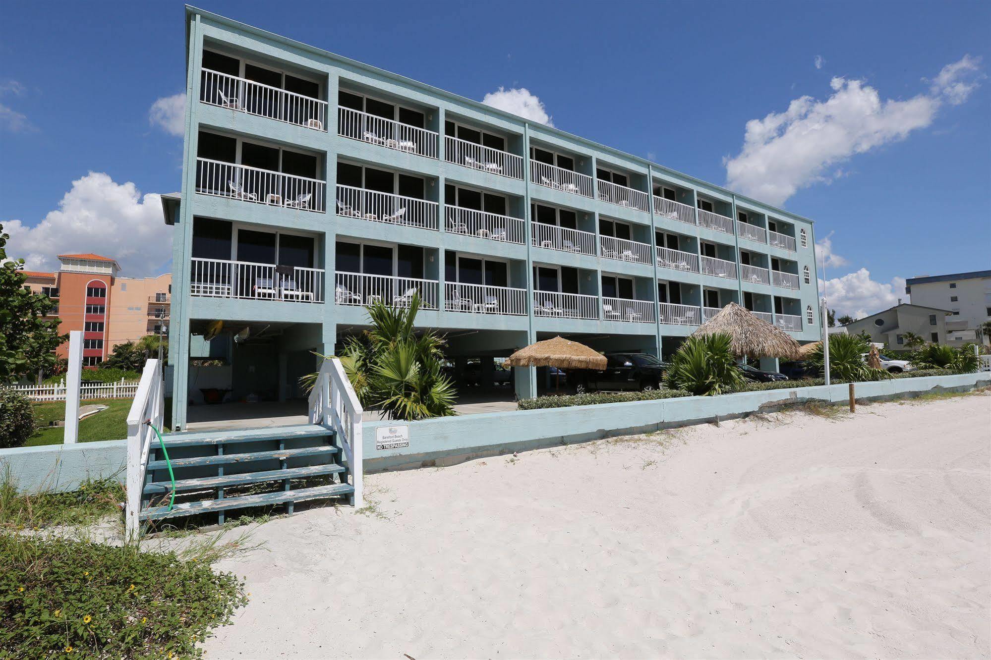 Hotel Barefoot Club