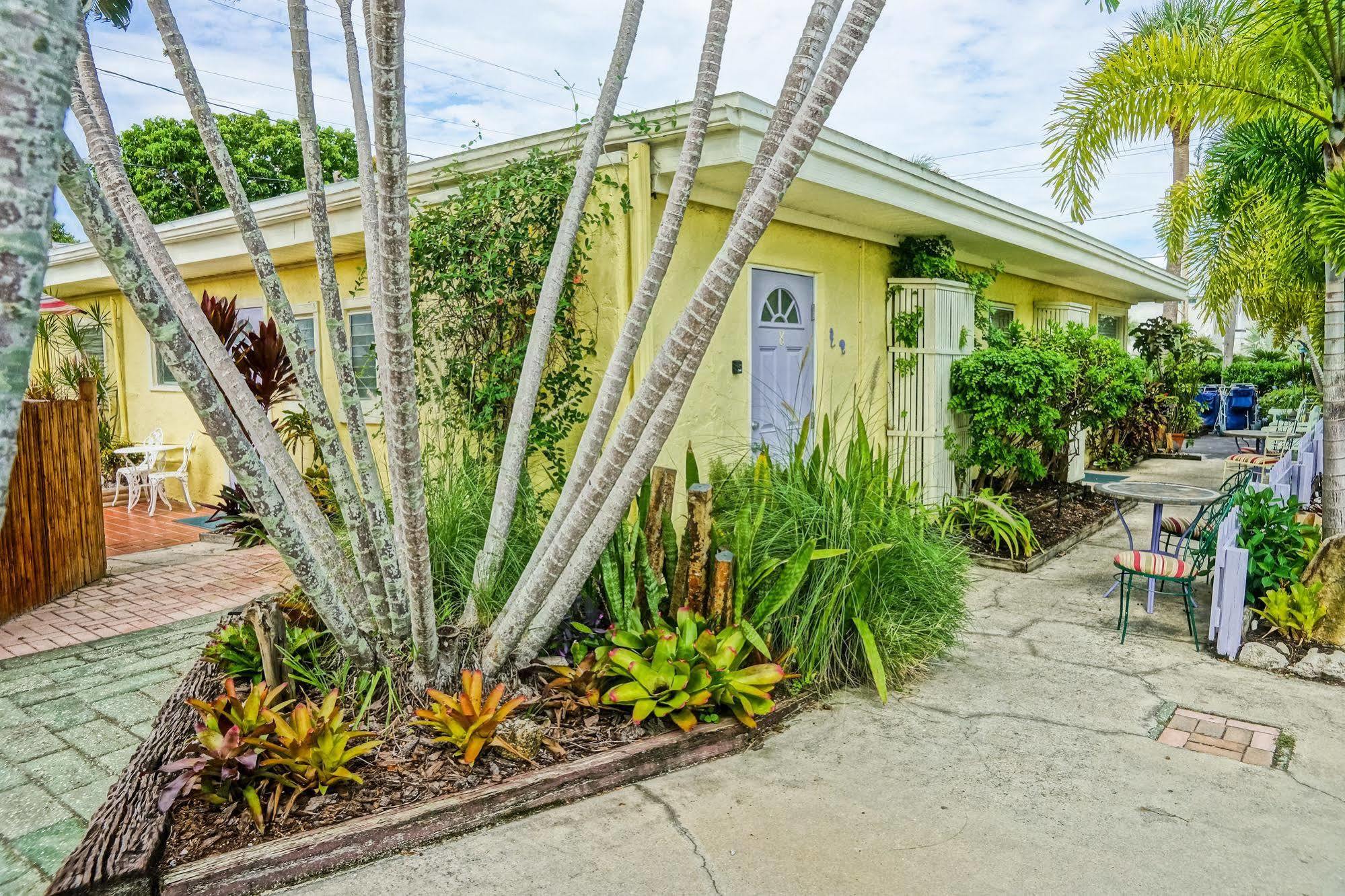 Motel Haley's At Anna Maria Island 2*