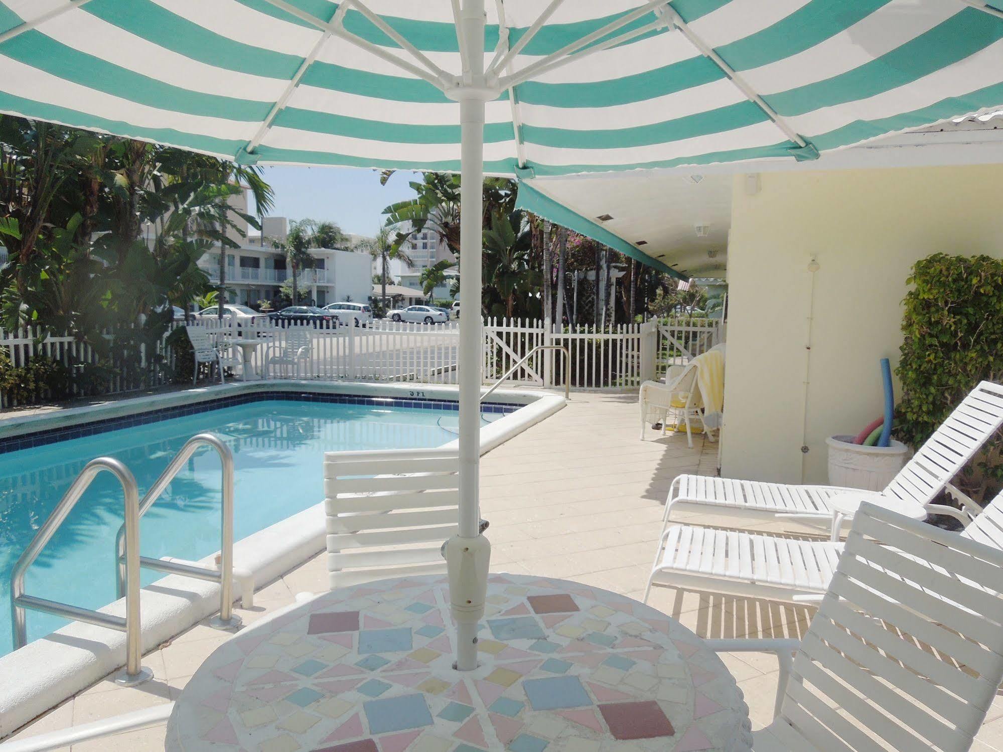 Pineapple Place Apartment Pompano Beach