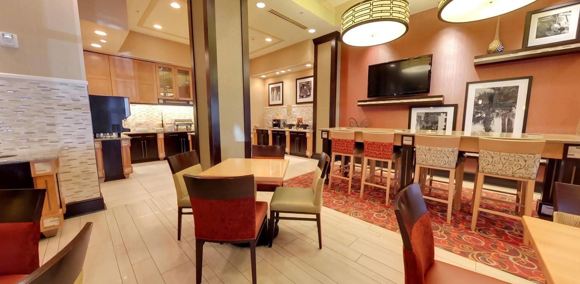 Hampton & St. Petersburg/downtown Hotel 3*