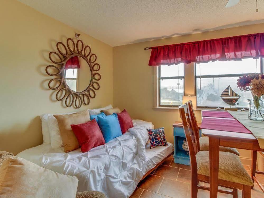 The At St Thomas Square Holiday home *