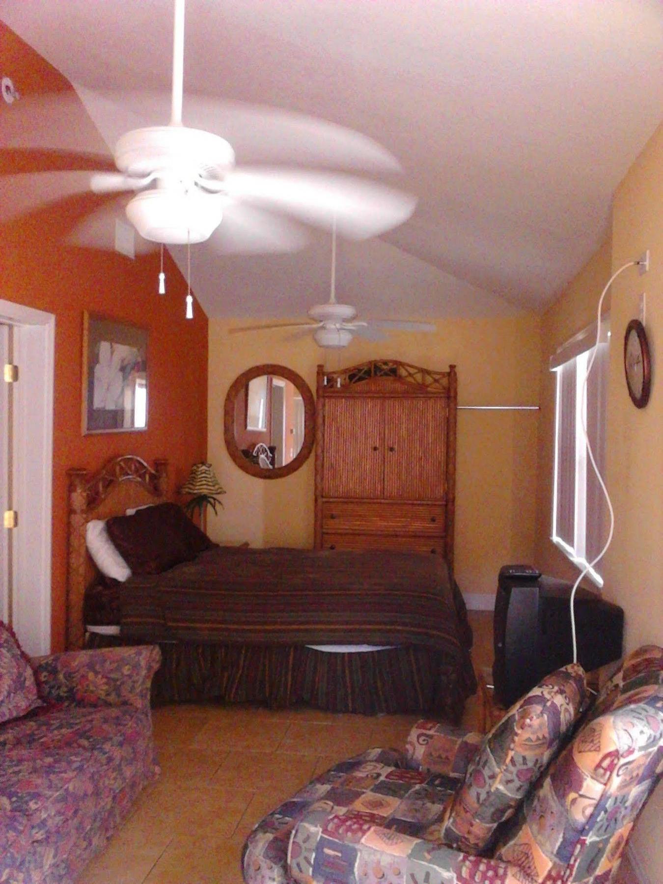 Swashbuckler Motel