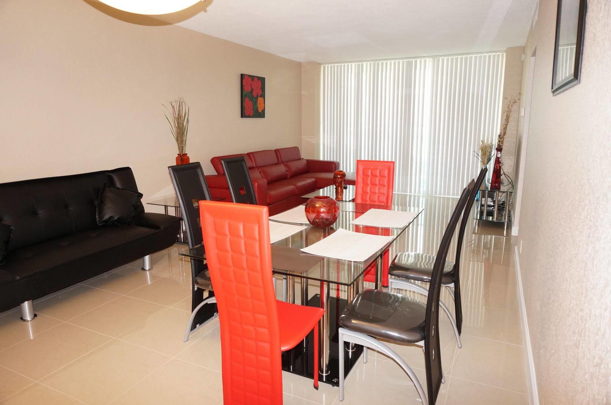 Sian Hollywood Apartment *