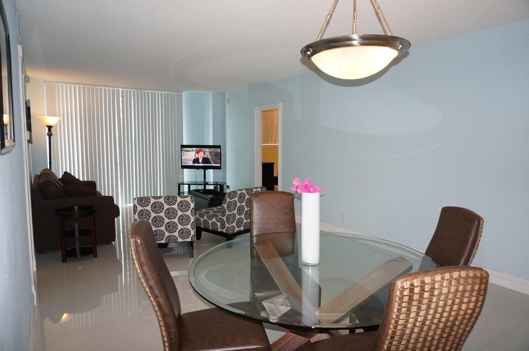 Sian Hollywood Apartment Hallandale Beach
