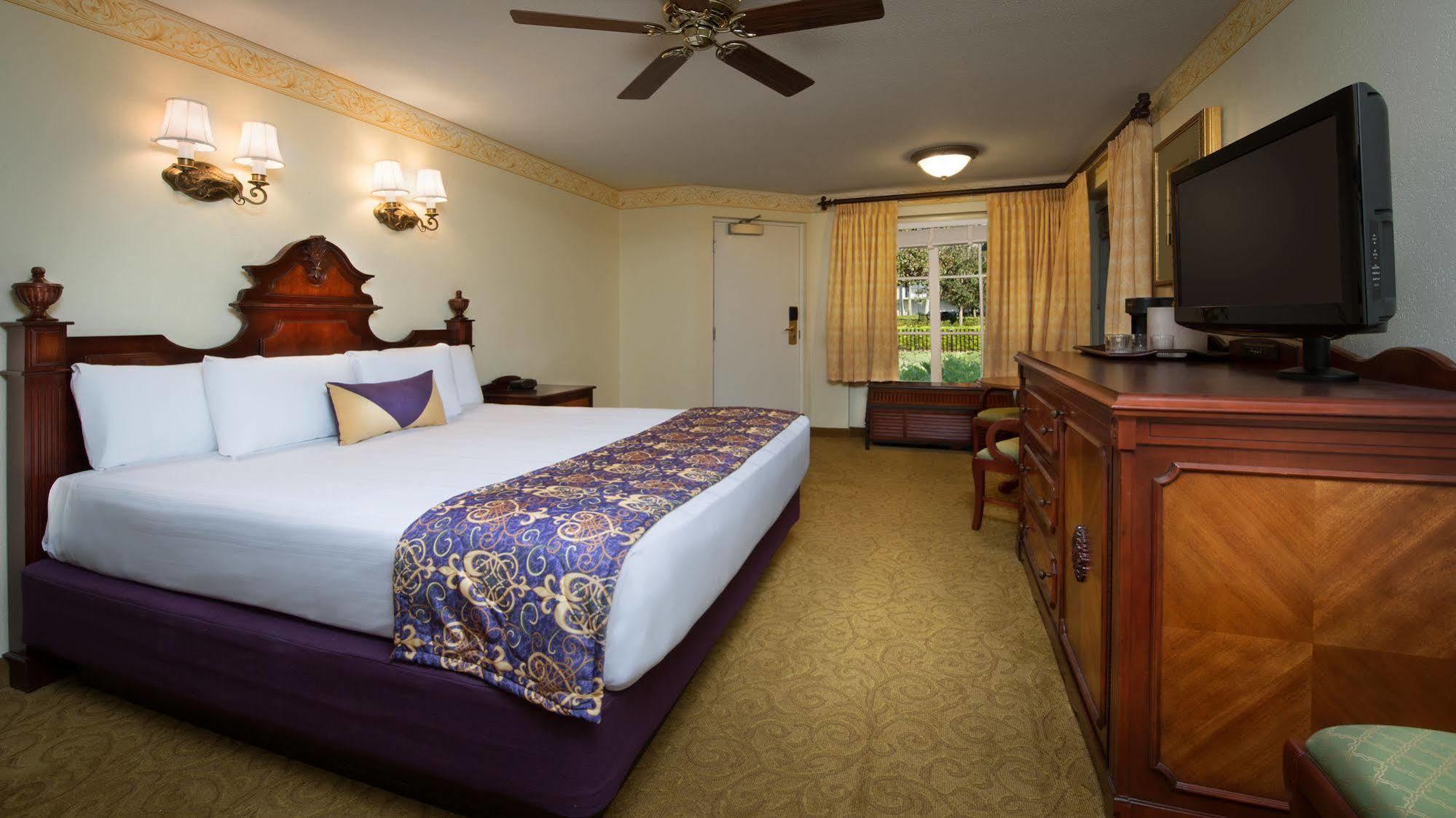 Disney's Port Orleans - French Quarter