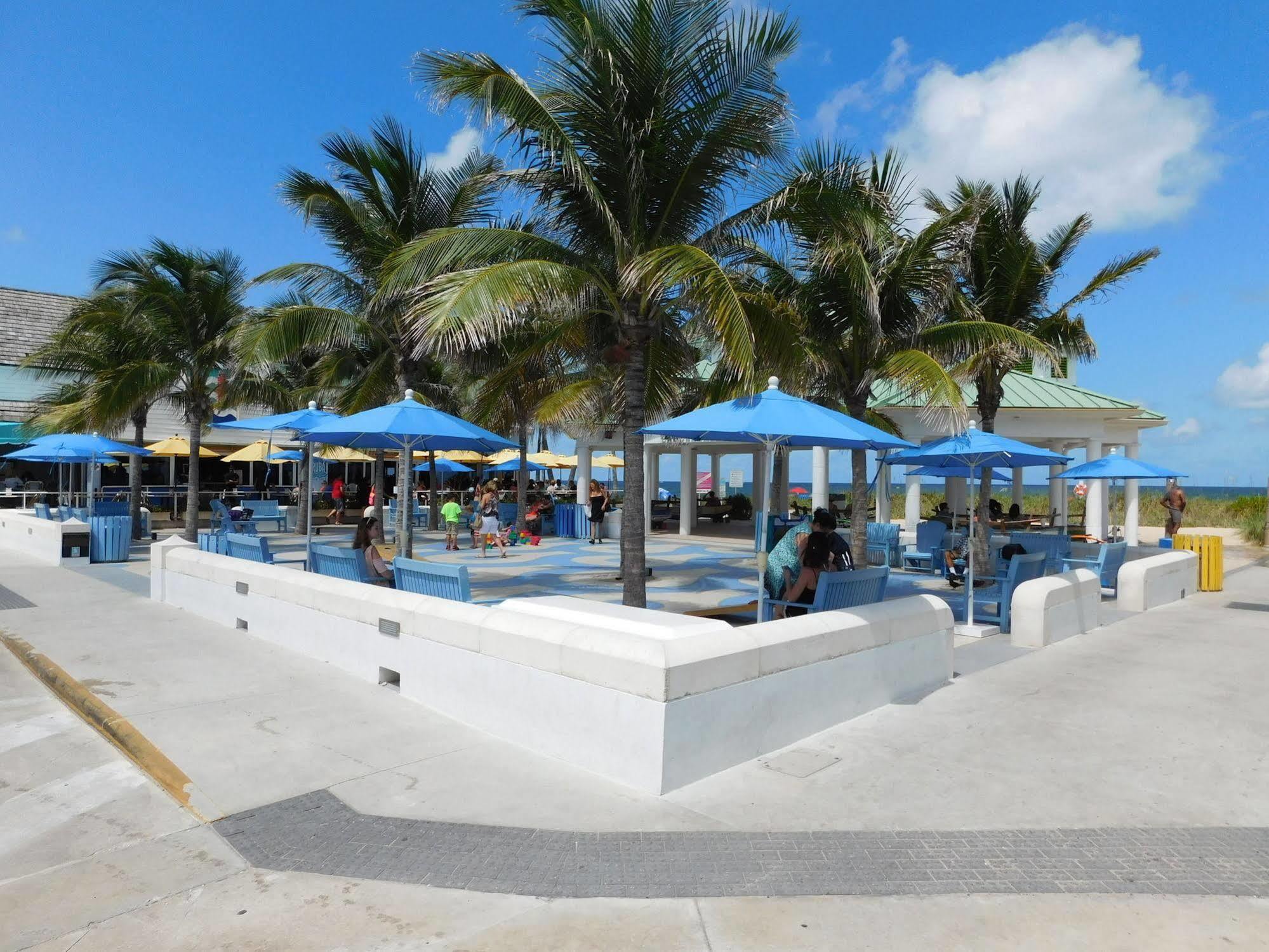 By The Sea Aparthotel 3*