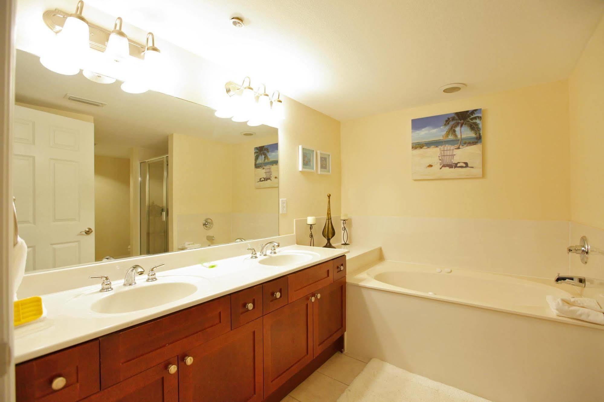Resort Emerald Beach Resort By Southern Panama City Beach
