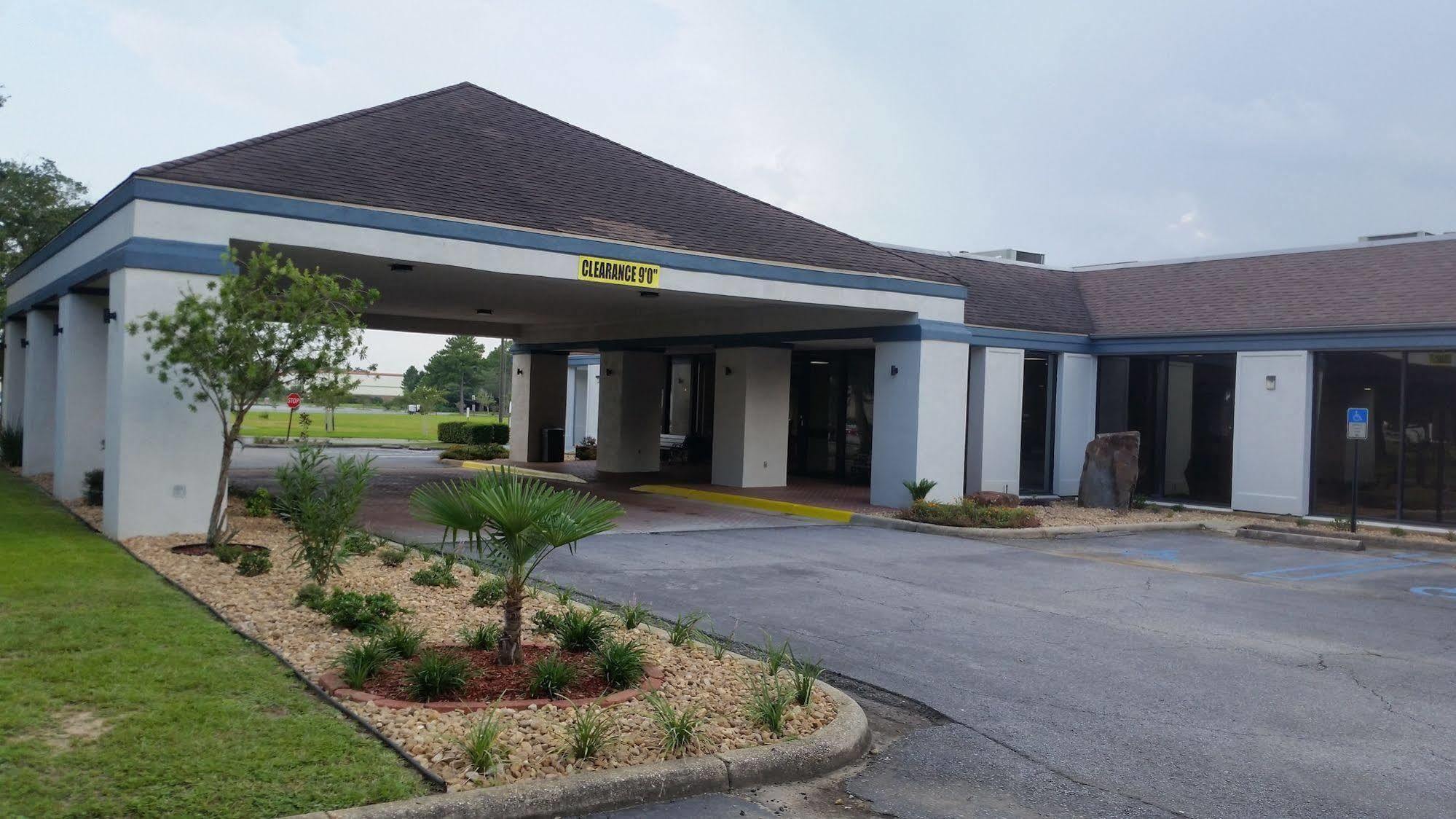 Motel Rest And Relax