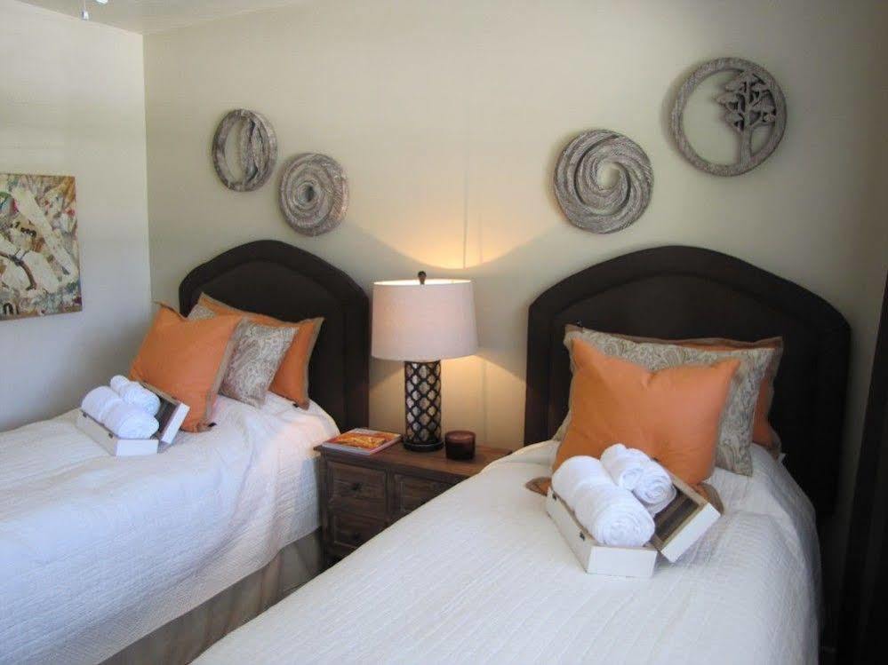 Heffron Manor Hotel 4*
