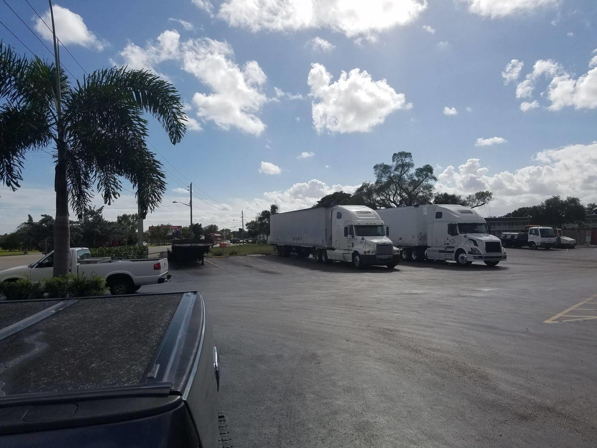 Budgetel Pompano Motel 2*