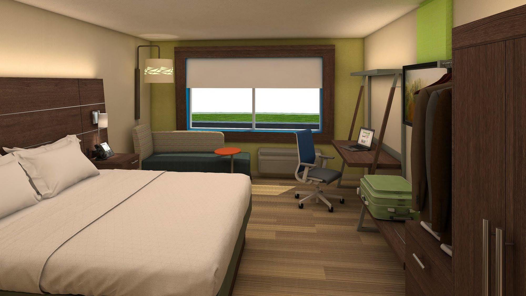 Express & Boynton West By Ihg Hotel
