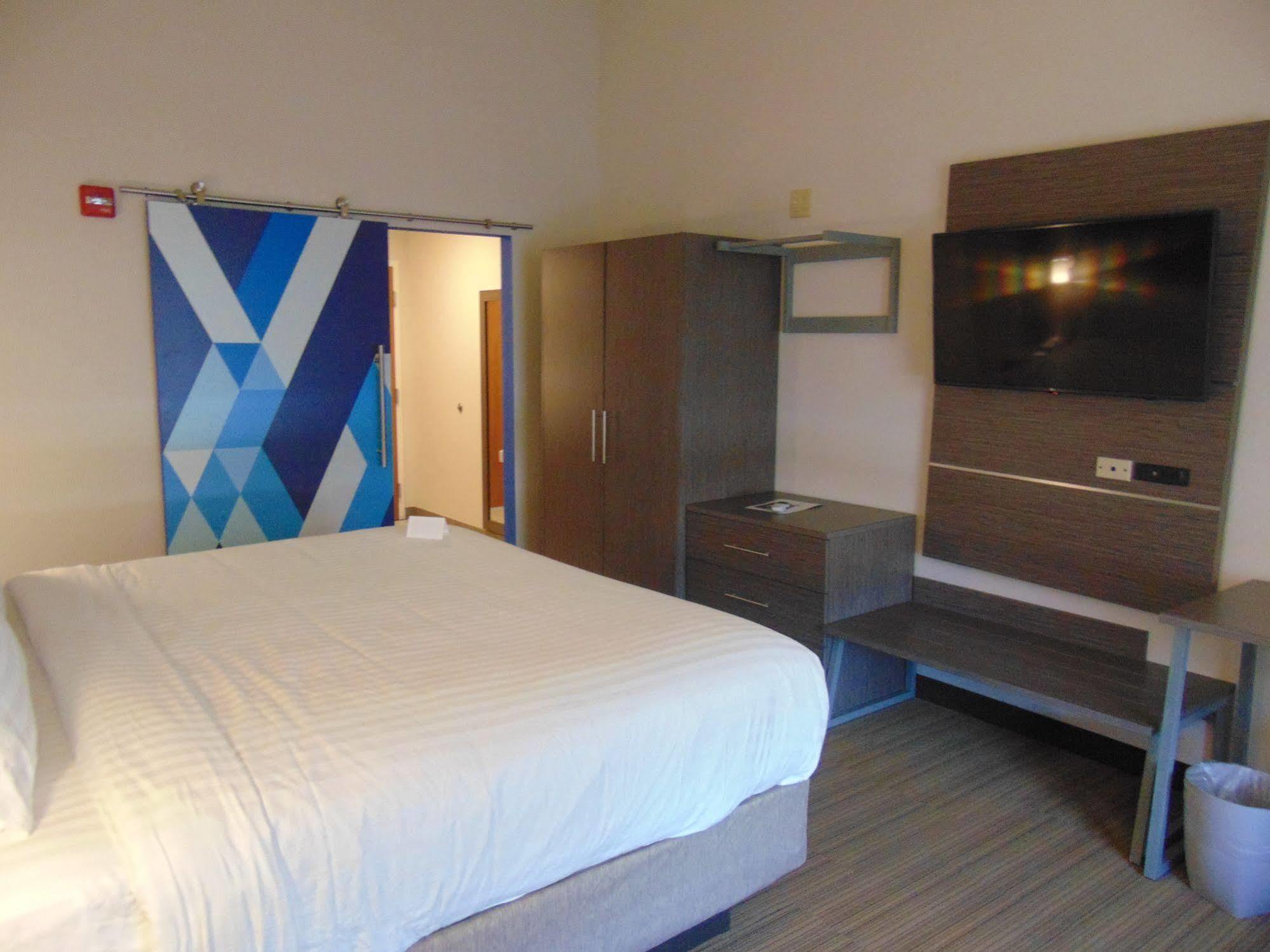 Hotel Express & Boynton West By Ihg Boynton Beach